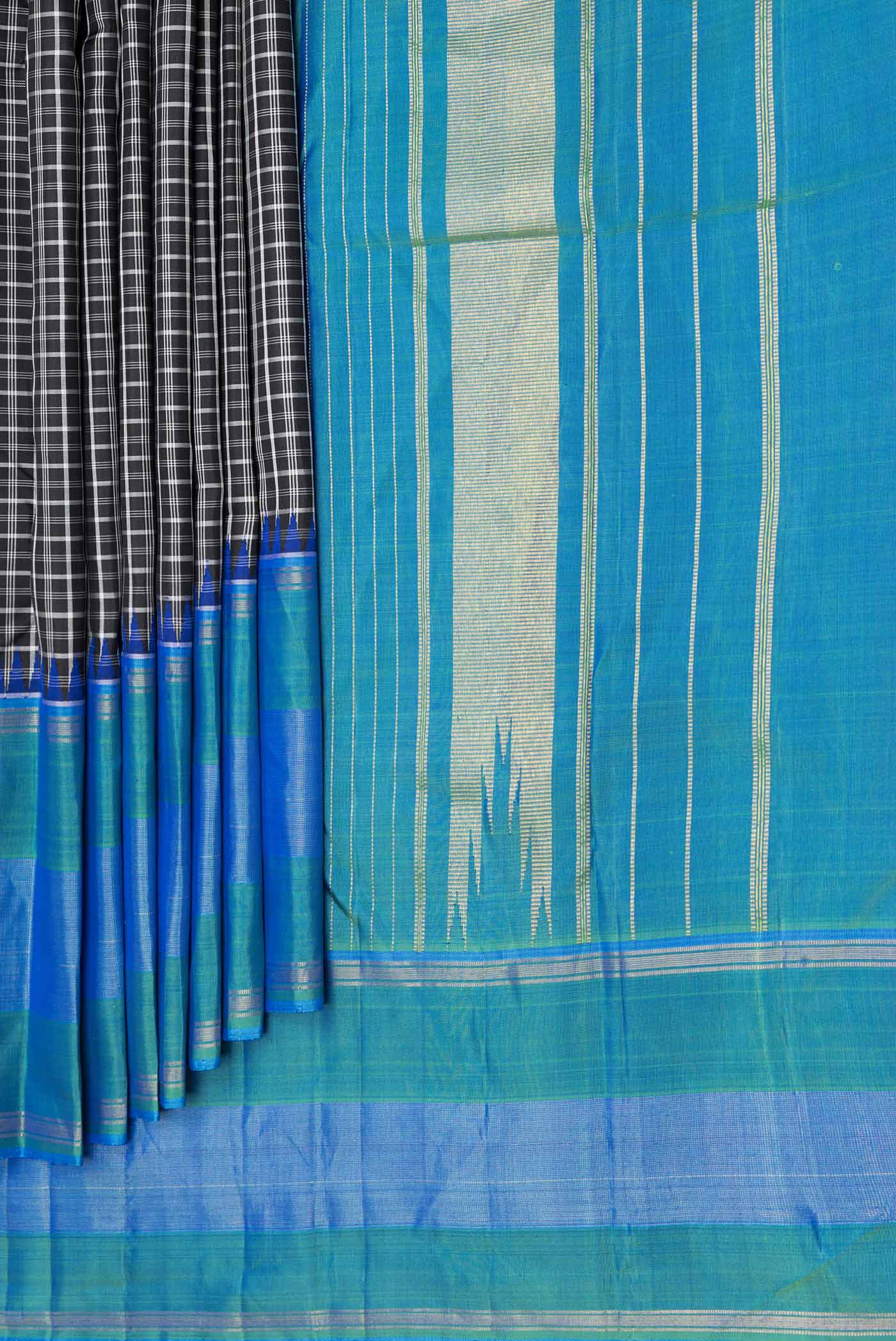 Pure Silk Pure Zari Black Dual Tone Kanjivaram Saree - Image 4