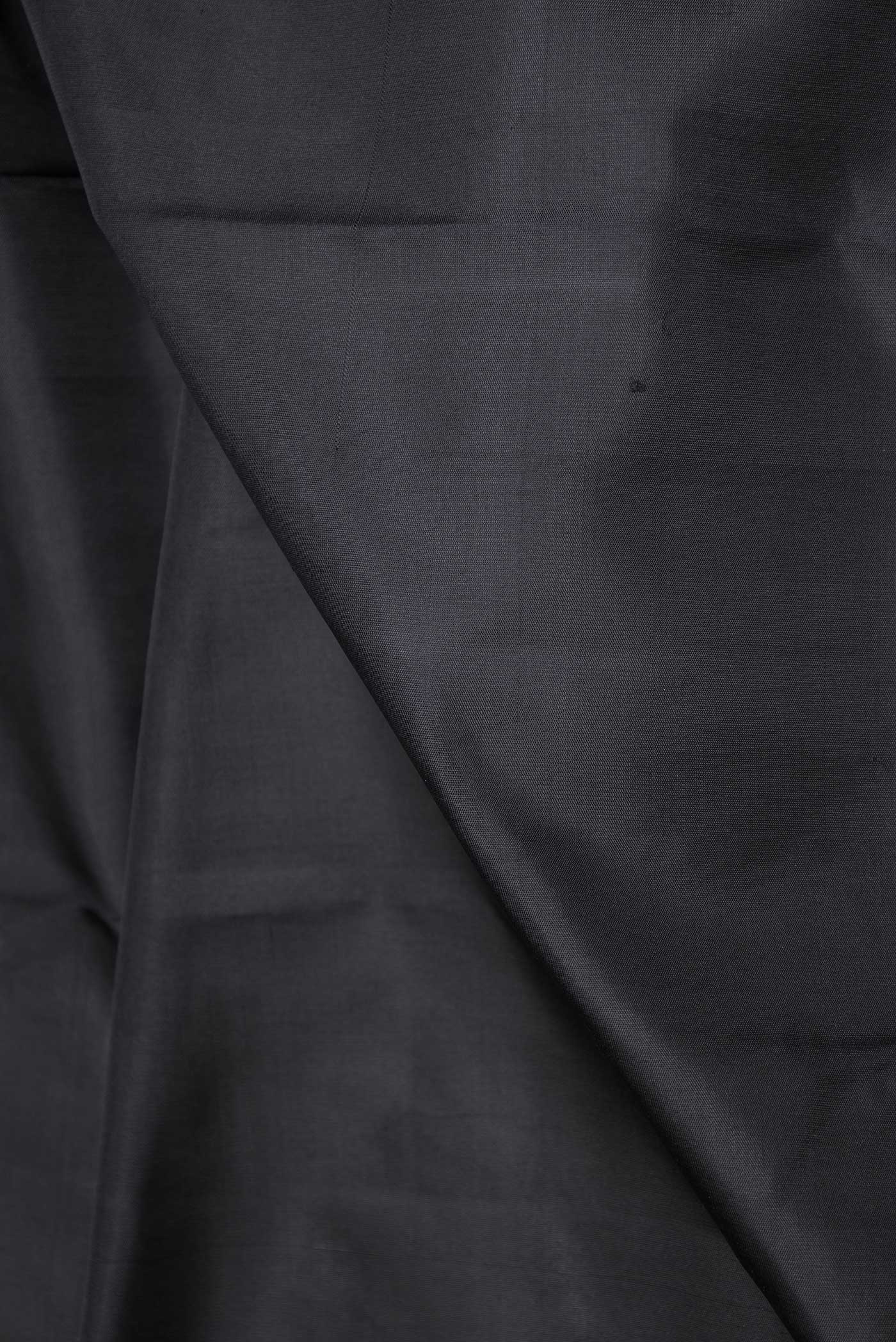 Pure Silk Pure Zari Black Dual Tone Kanchipuram Saree - Image 2