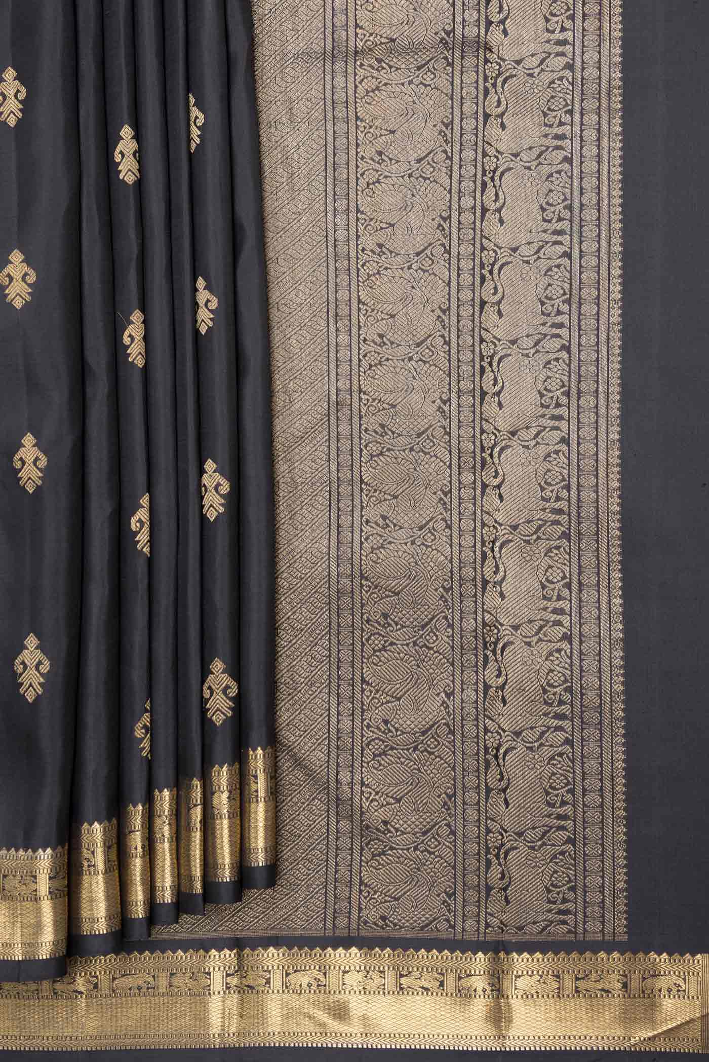 Pure Silk Pure Zari Black Dual Tone Kanchipuram Saree - Image 4