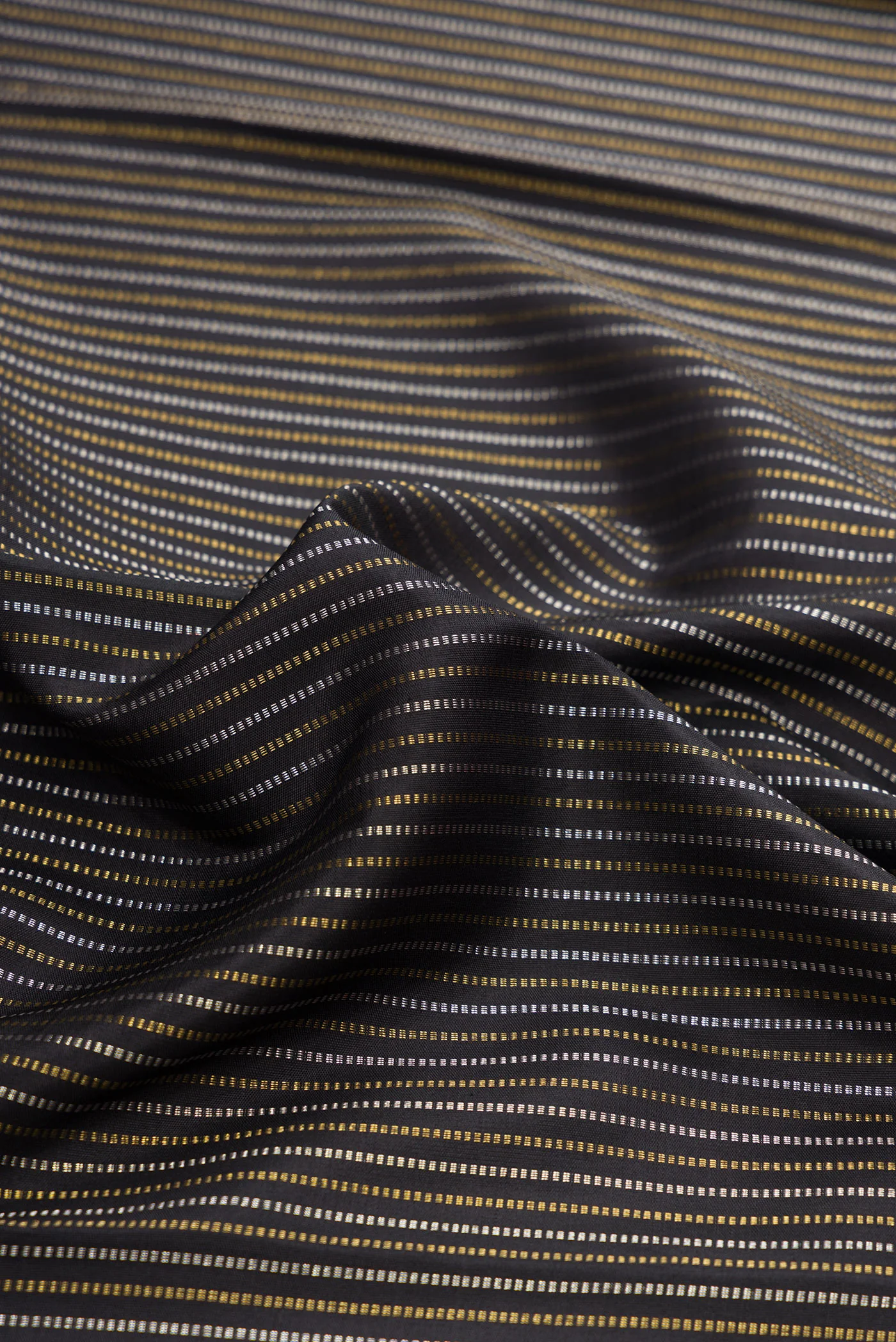 Pure Silk Pure Zari Black Kanchipuram Saree - Image 2