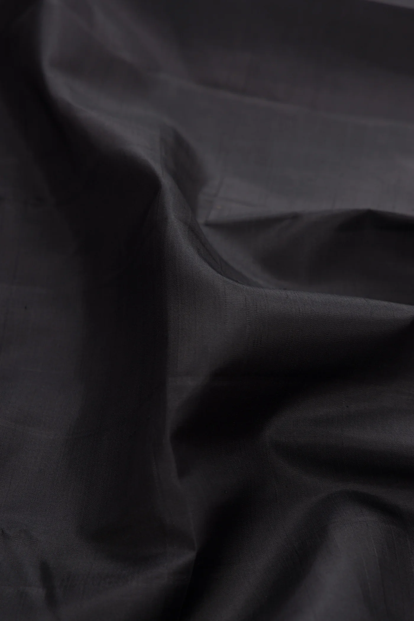 Pure Silk Pure Zari Black Kanchipuram Saree - Image 2