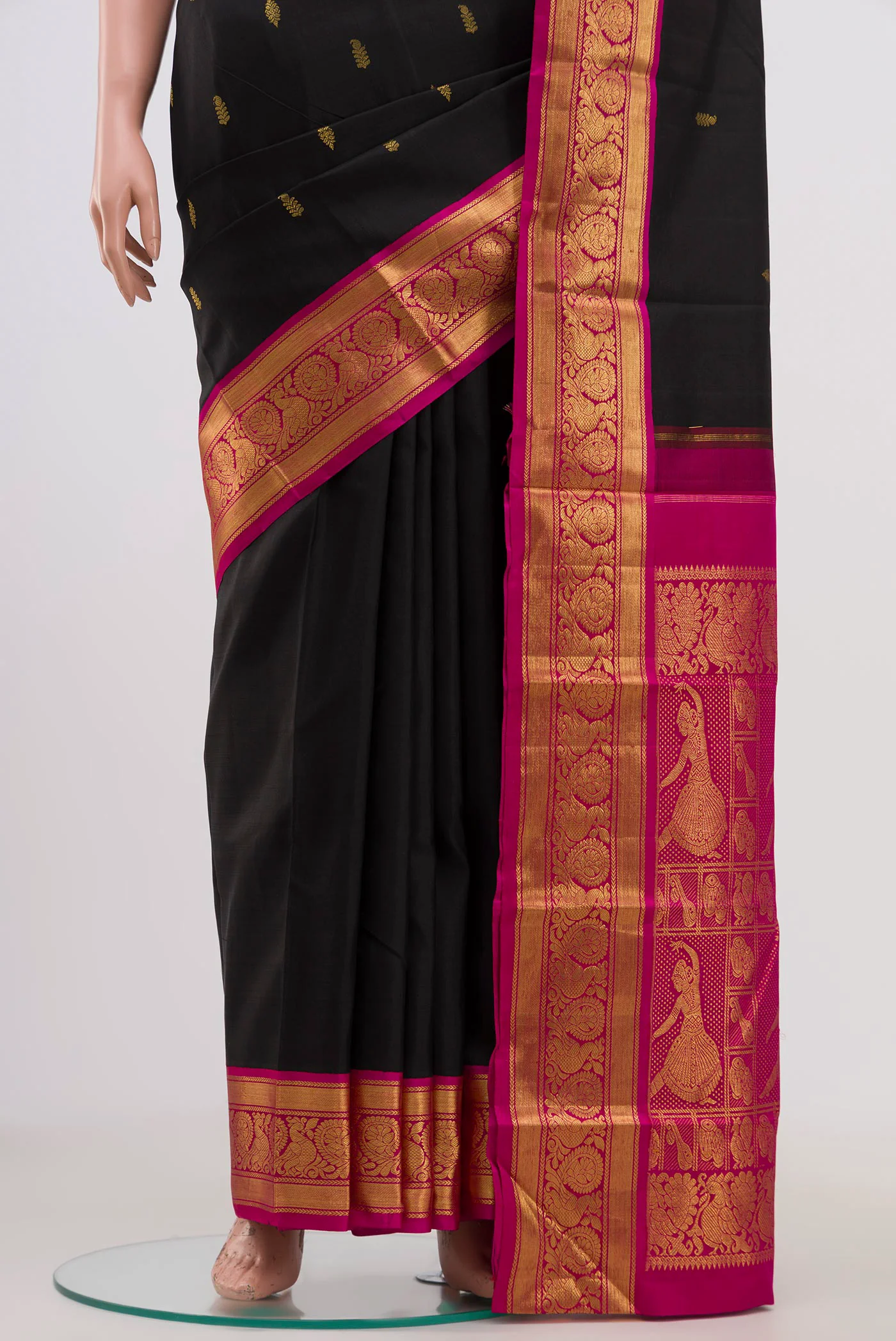 Pure Silk Pure Zari Black Kanjivaram Saree - Image 3