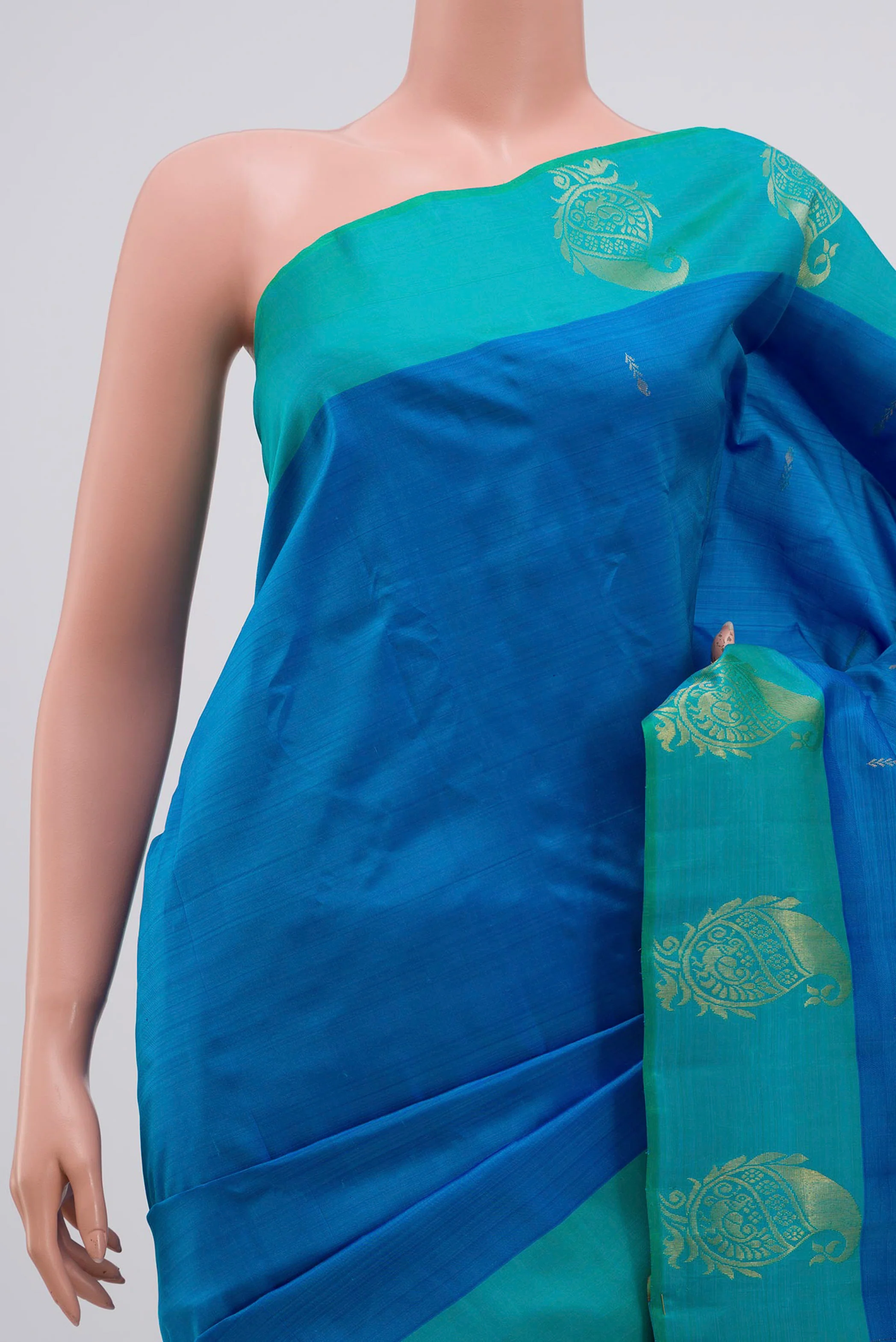 Blue Kanchipuram Silk Saree - Image 2