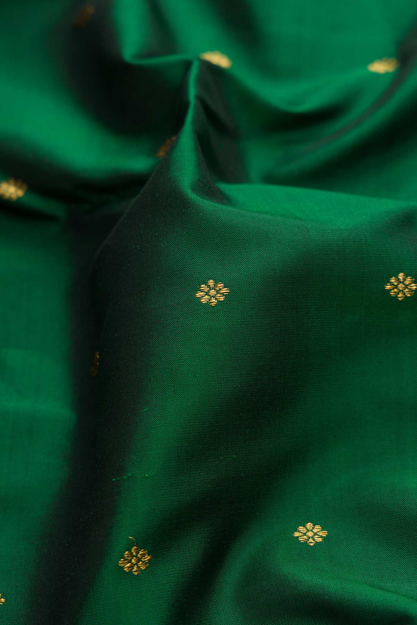 Pure Silk Pure Zari Bottle Green Dual Tone Kanjivaram Saree - Image 2