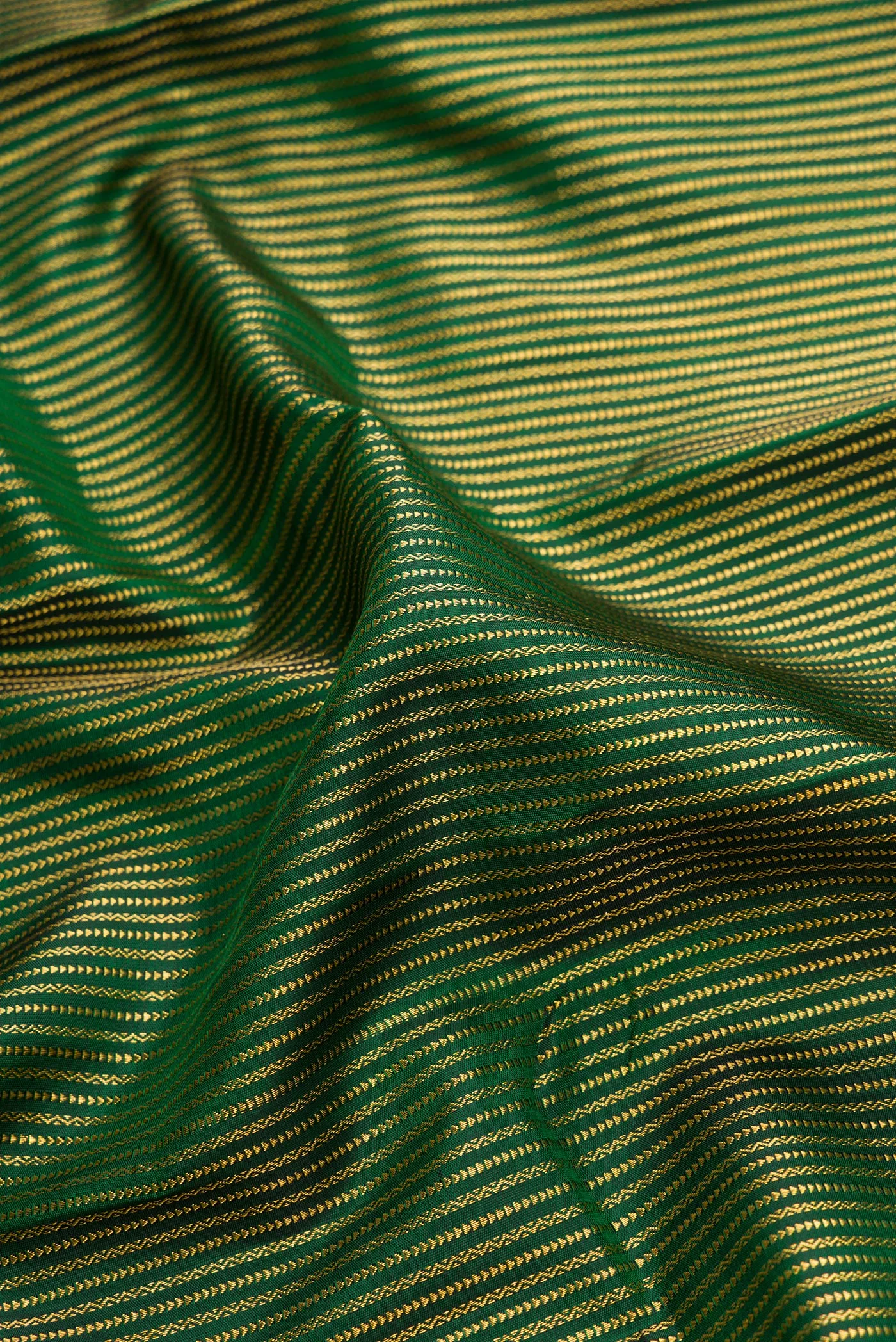 Bottle Green Kanchipuram Silk Saree - Image 2