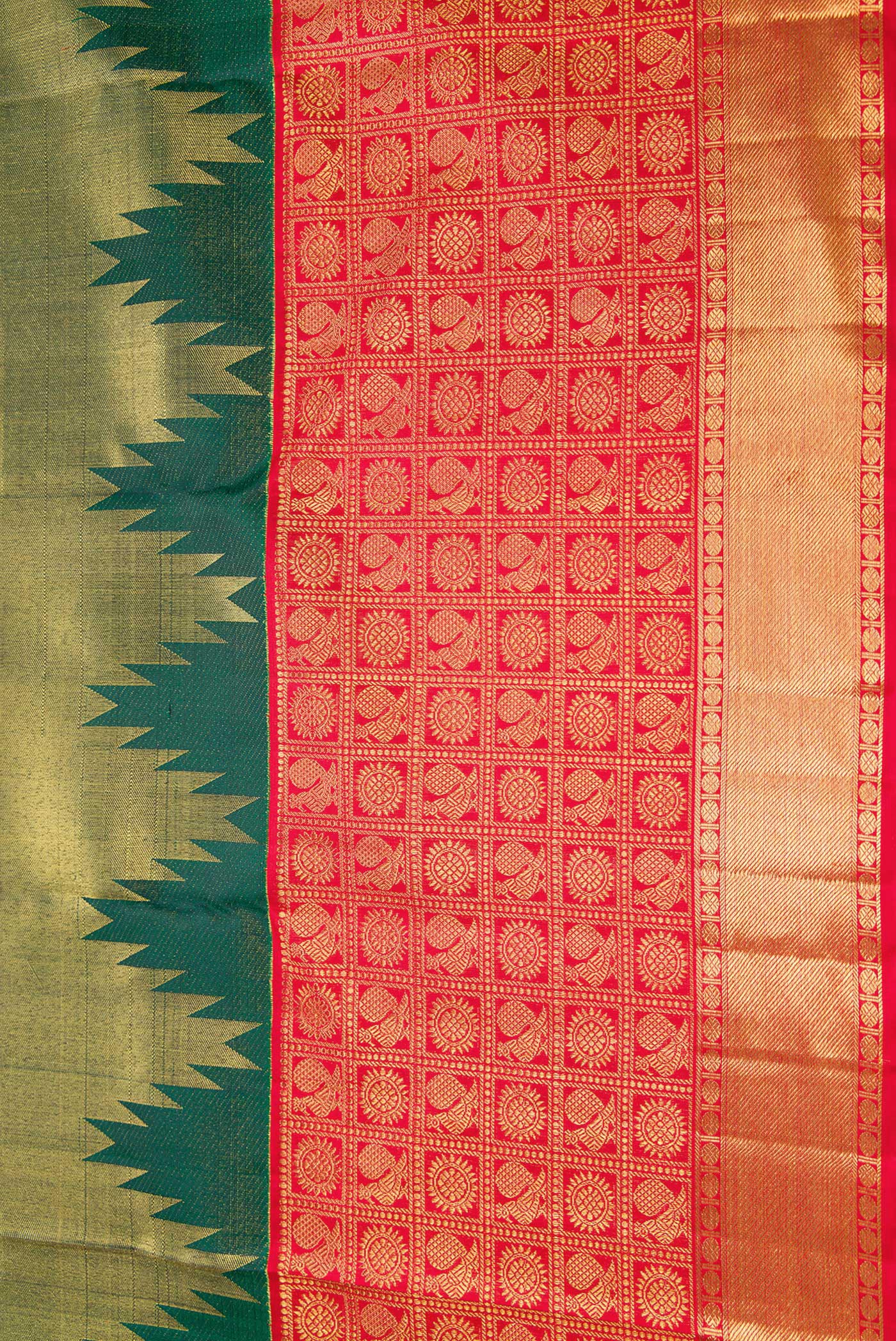 Pure Silk Pure Zari Bottle Green Dual Tone Kanjivaram Saree - Image 3