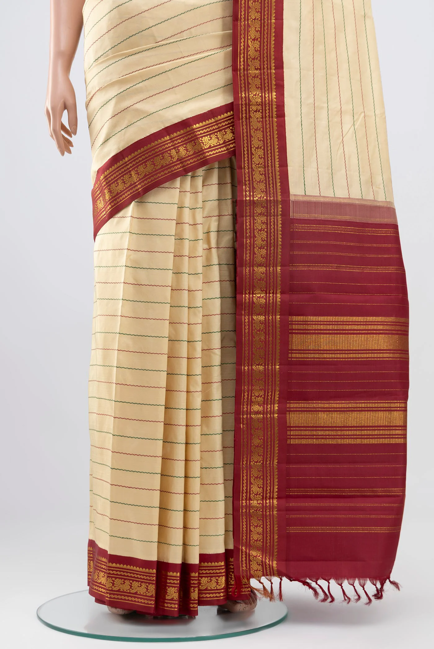 Pure Silk Pure Zari Cream Kanjivaram Saree - Image 3