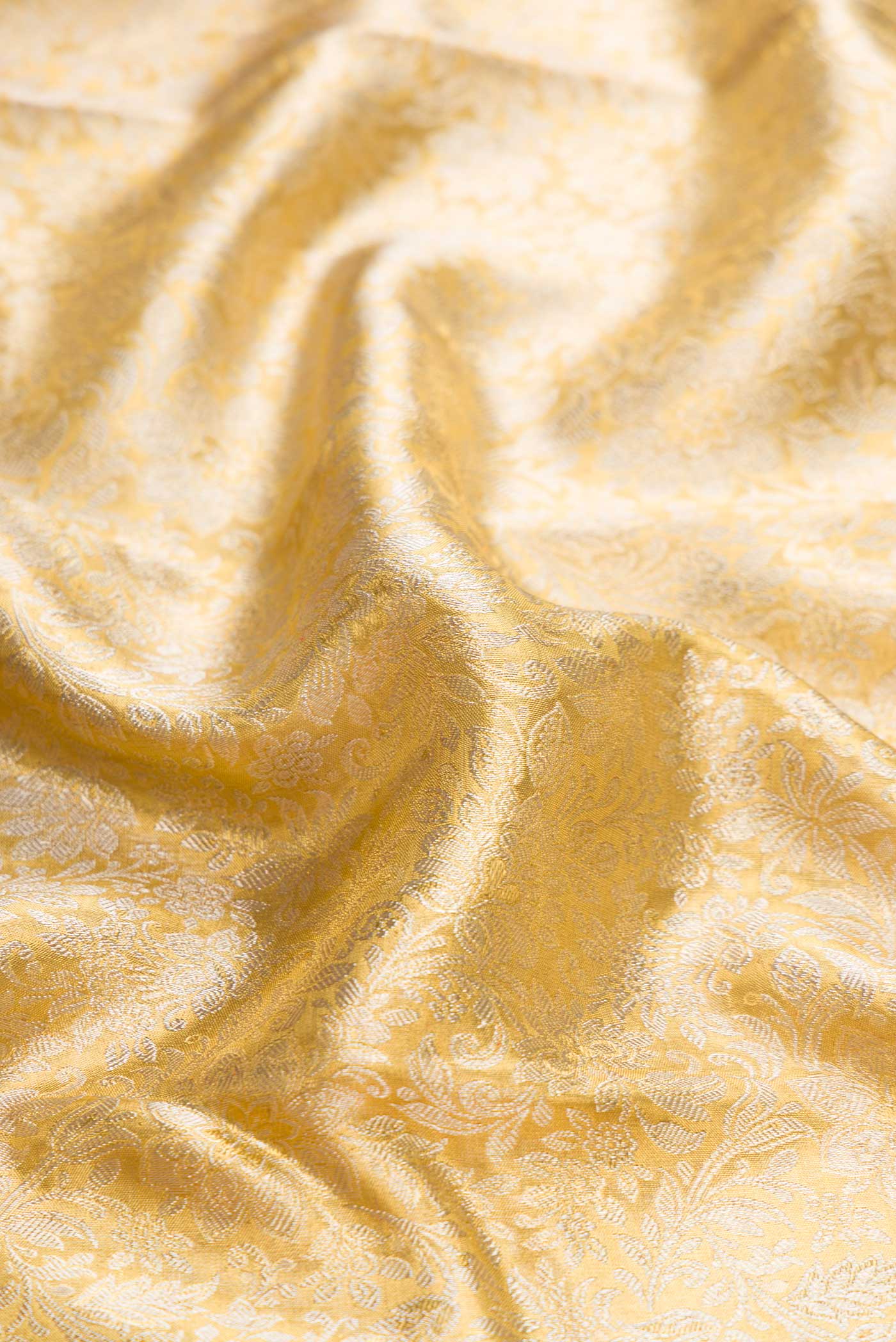 Pure Silk Pure Zari Gold Dual Tone Kanjivaram Tissue Saree - Image 2