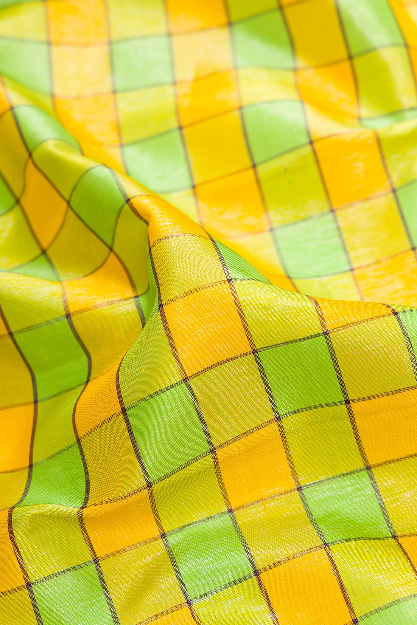 Pure Silk Pure Zari Green and Yellow Color Kanjivaram Saree - Image 2