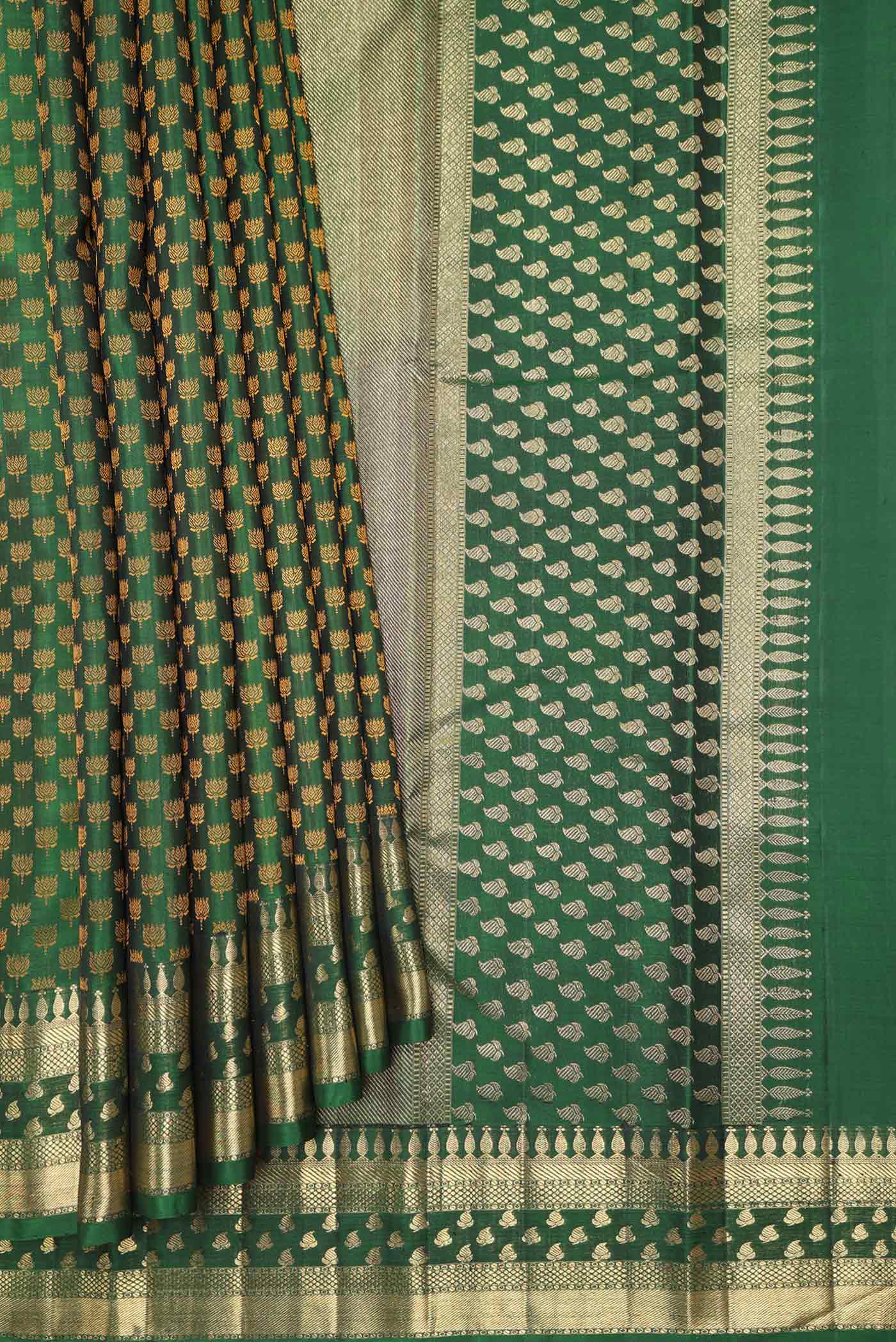 Pure Silk Pure Zari Green Dual Tone Kanchipuram Saree - Image 4