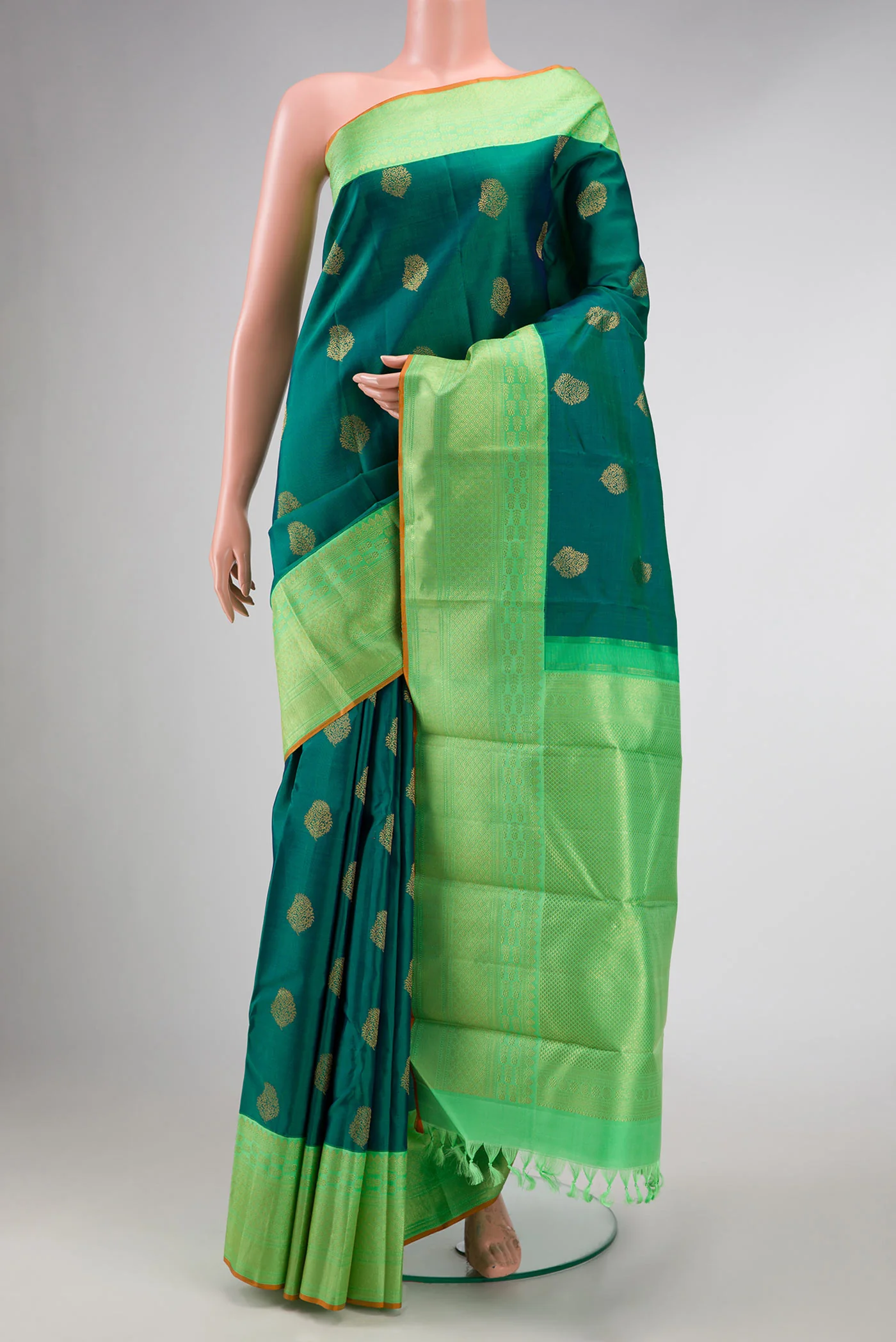 Pure Silk Pure Zari Green Dual Tone Kanjivaram Saree