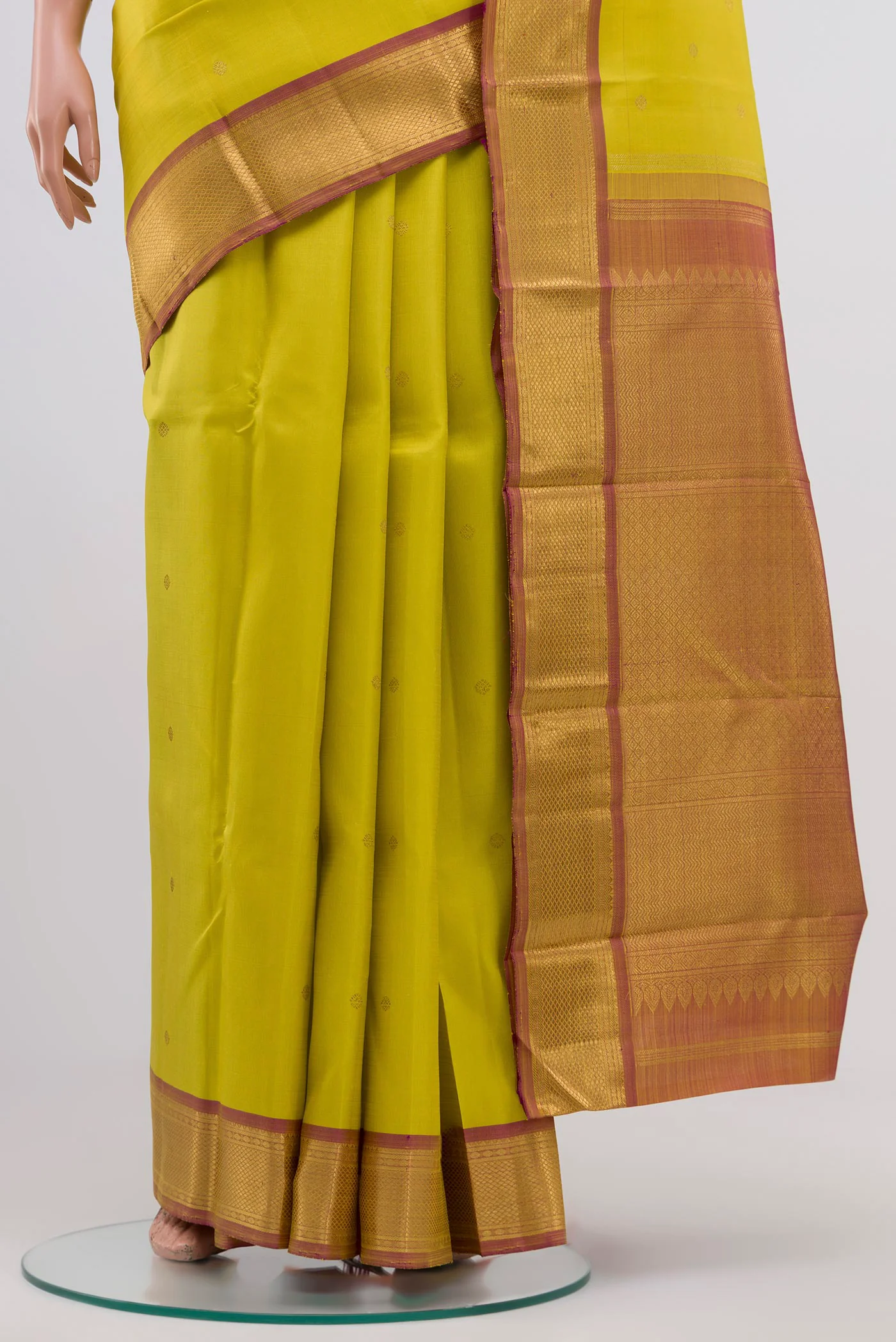 Pure Silk Pure Zari Lemon Yellow Kanjivaram Saree - Image 3