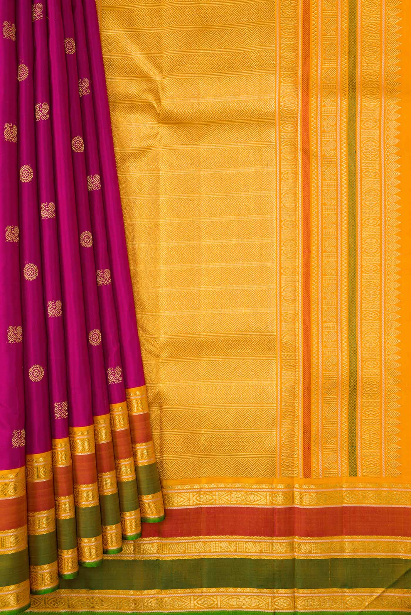 Pure Silk Pure Zari Magenta Dual Tone Kanchipuram Saree - Image 4