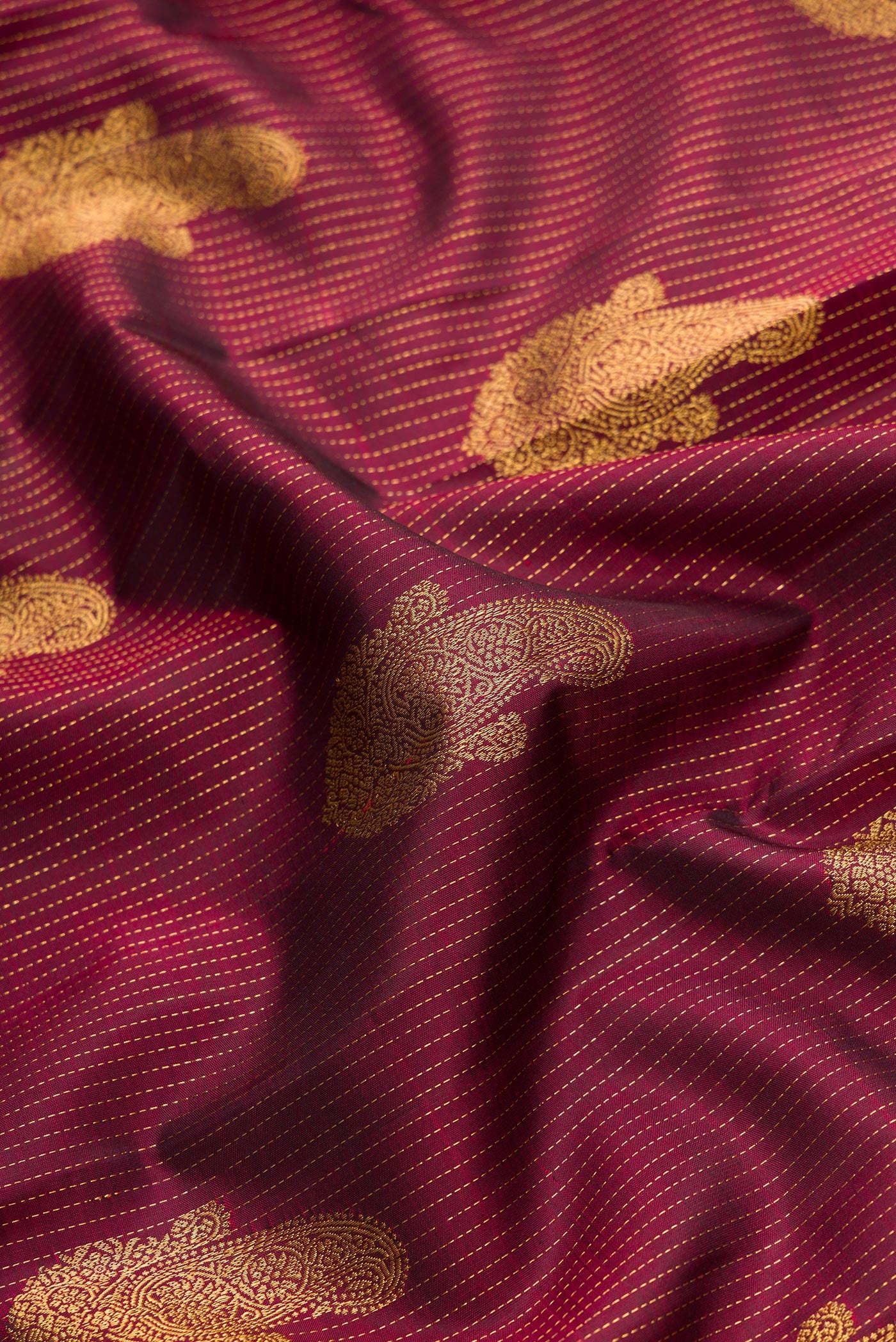 Maroon Dual Tone Kanjivaram Silk Saree - Image 2