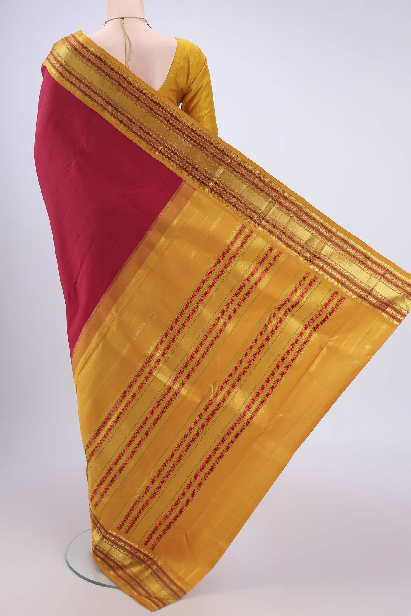 Pure Silk Pure Zari Maroon Kanjivaram Saree - Image 3