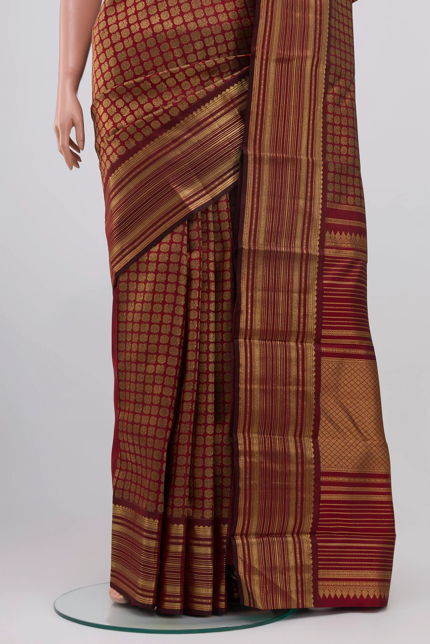 Pure Silk Pure Zari Maroon Kanjivaram Saree - Image 3