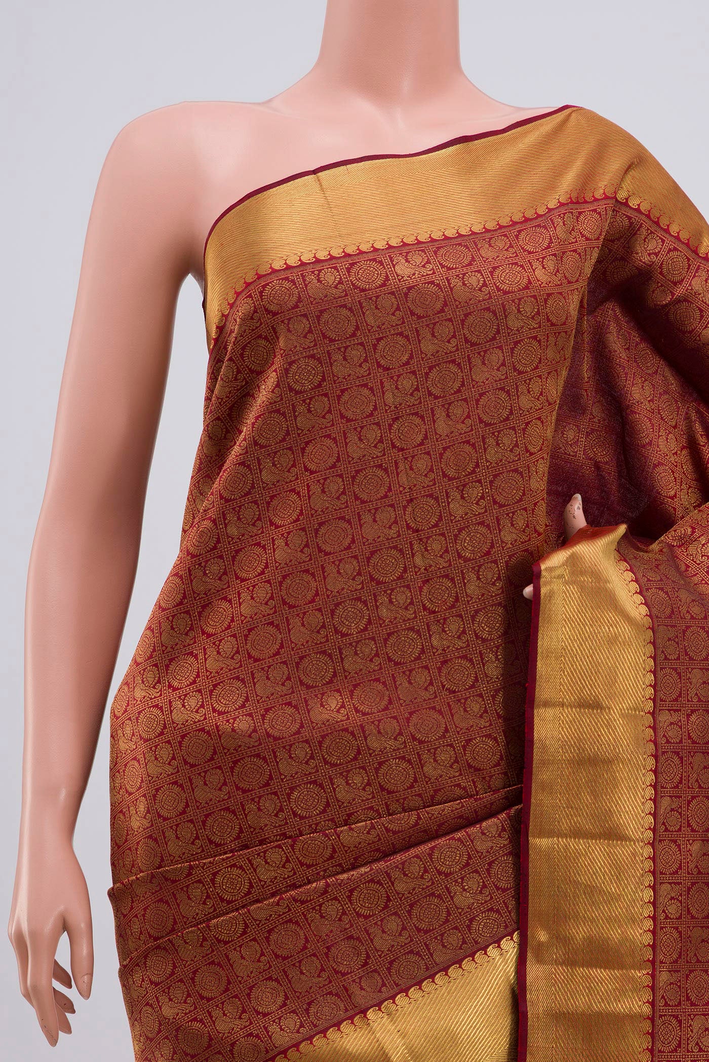 Pure Silk Pure Zari Maroon Kanjivaram Saree - Image 2