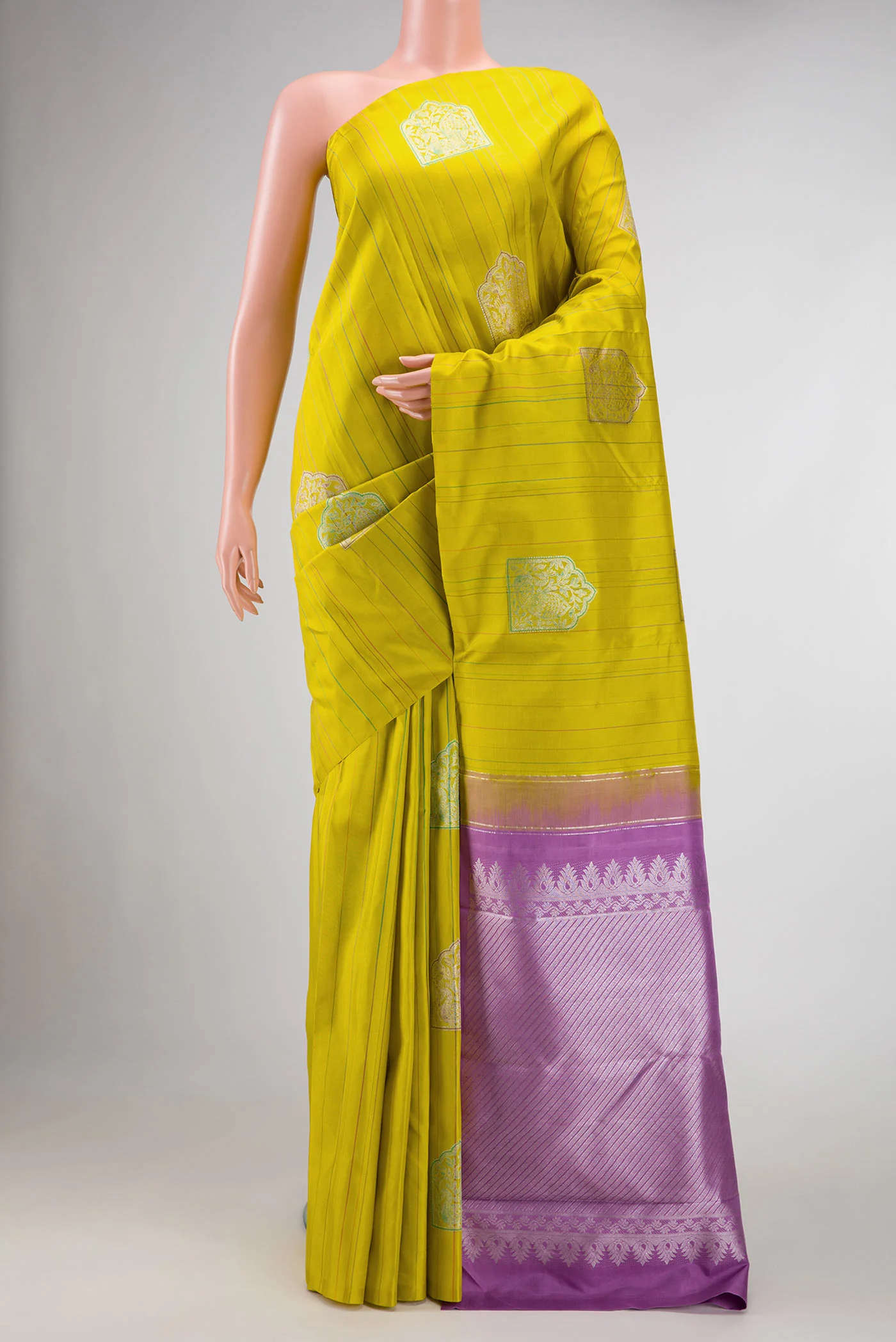 Pure Silk Pure Zari Mehandi Green Dual Tone Kanjivaram Saree