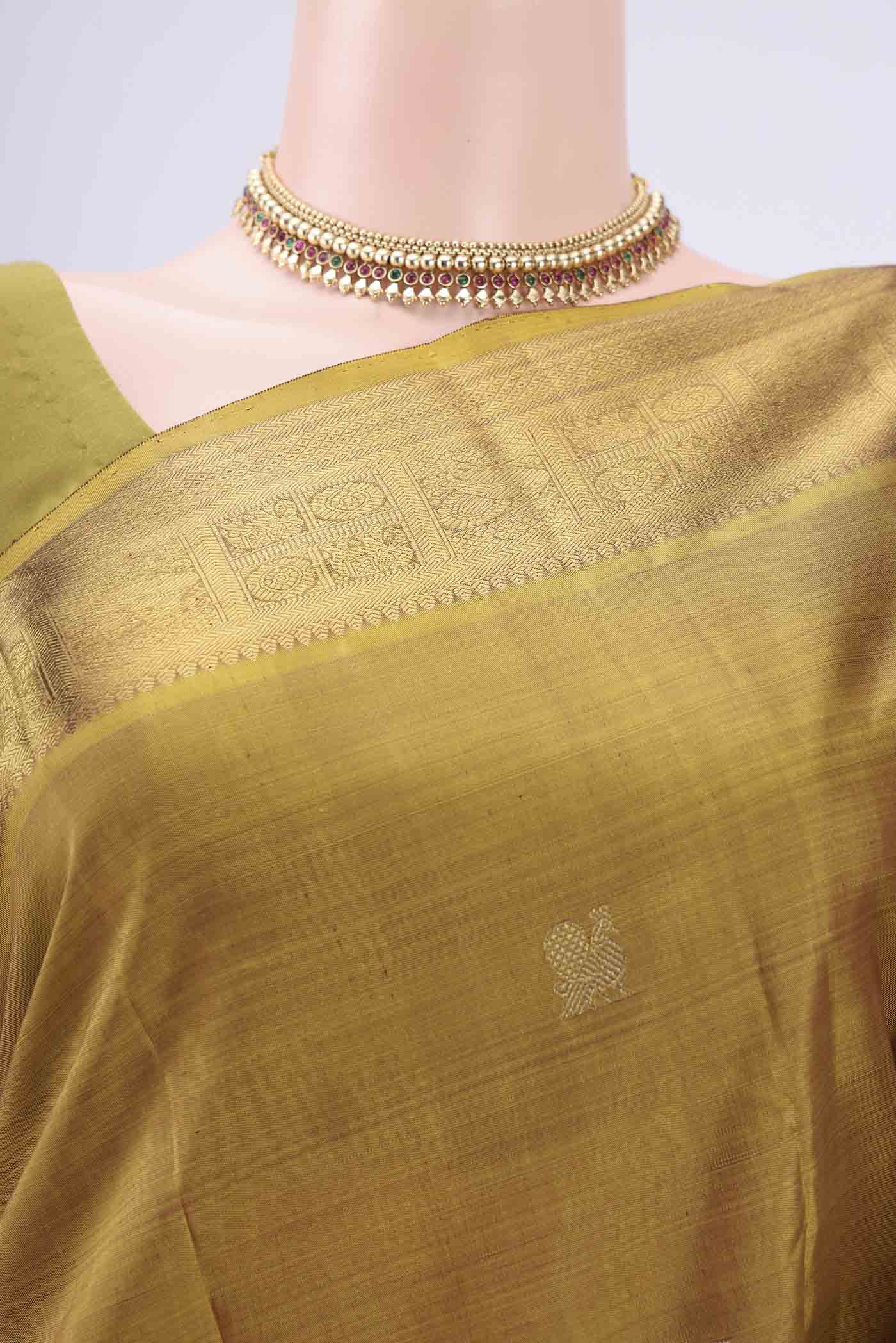 Pure Silk Pure Zari Mehandi Green Kanjivaram Saree - Image 2