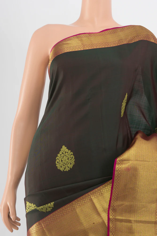 Bottle Green Color Kanchipuram Silk Saree - Image 2