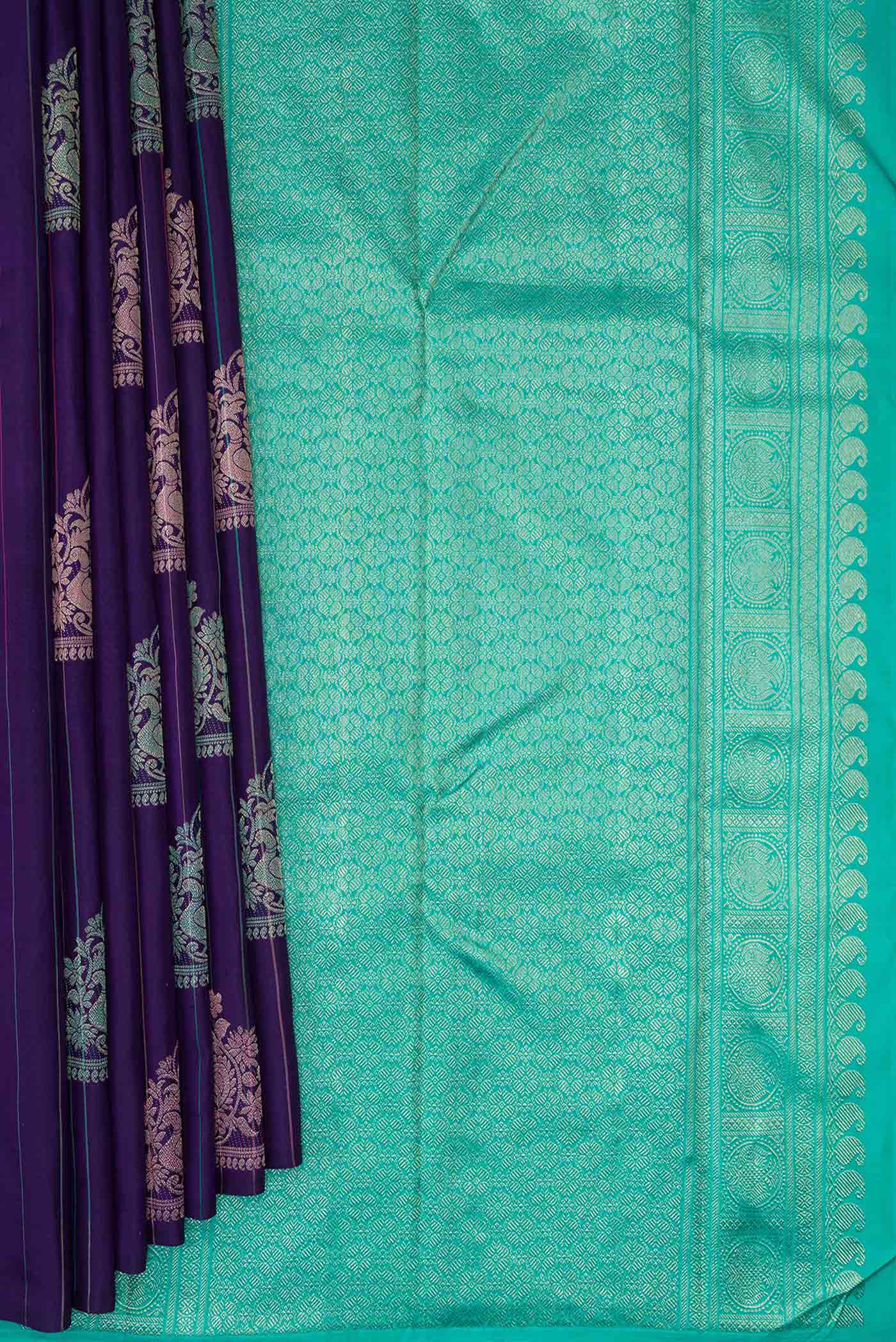 Pure Silk Pure Zari Navy Blue Dual Tone Kanjivaram Saree - Image 3