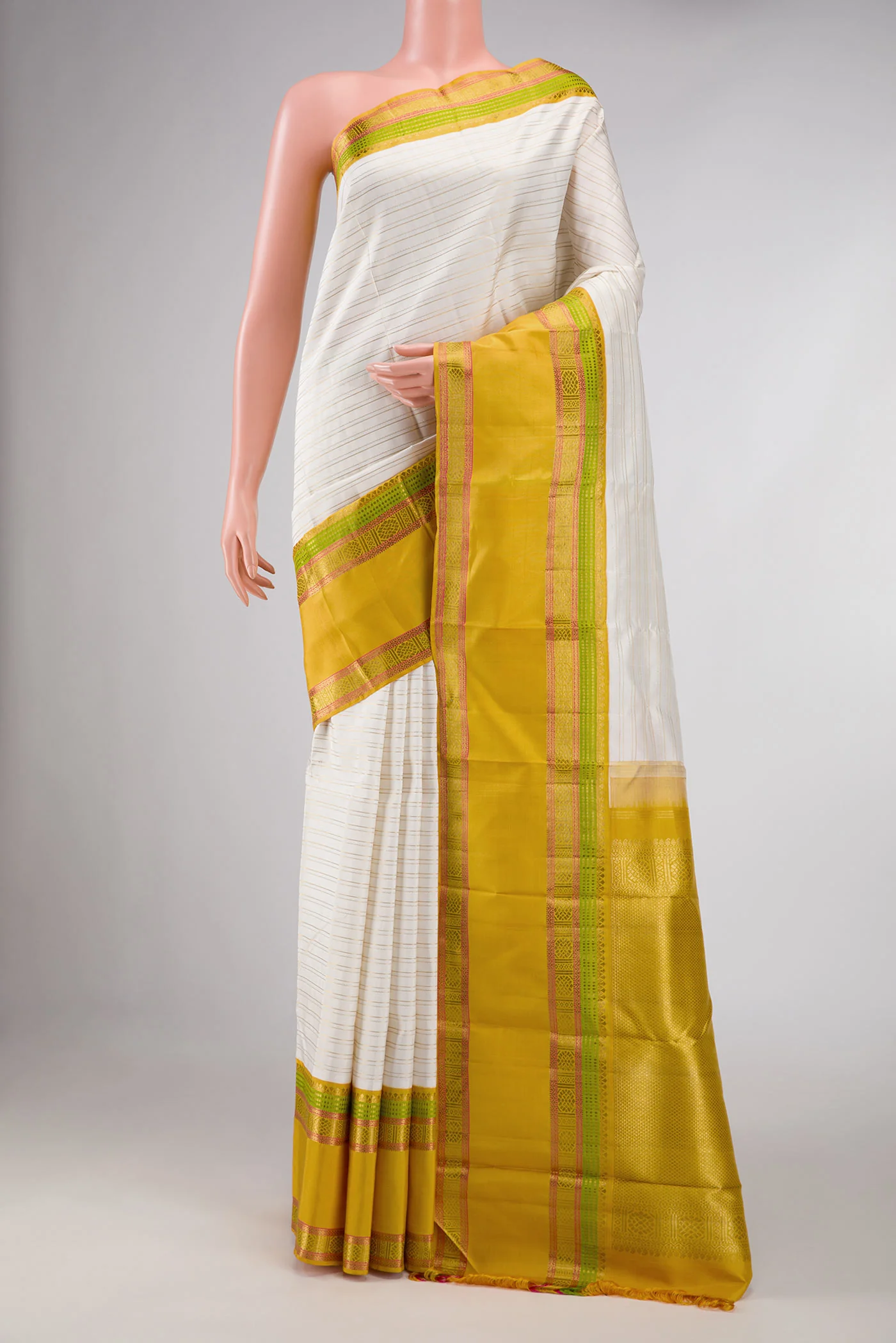 Pure Silk Pure Zari Off White Dual Tone Kanchipuram Saree