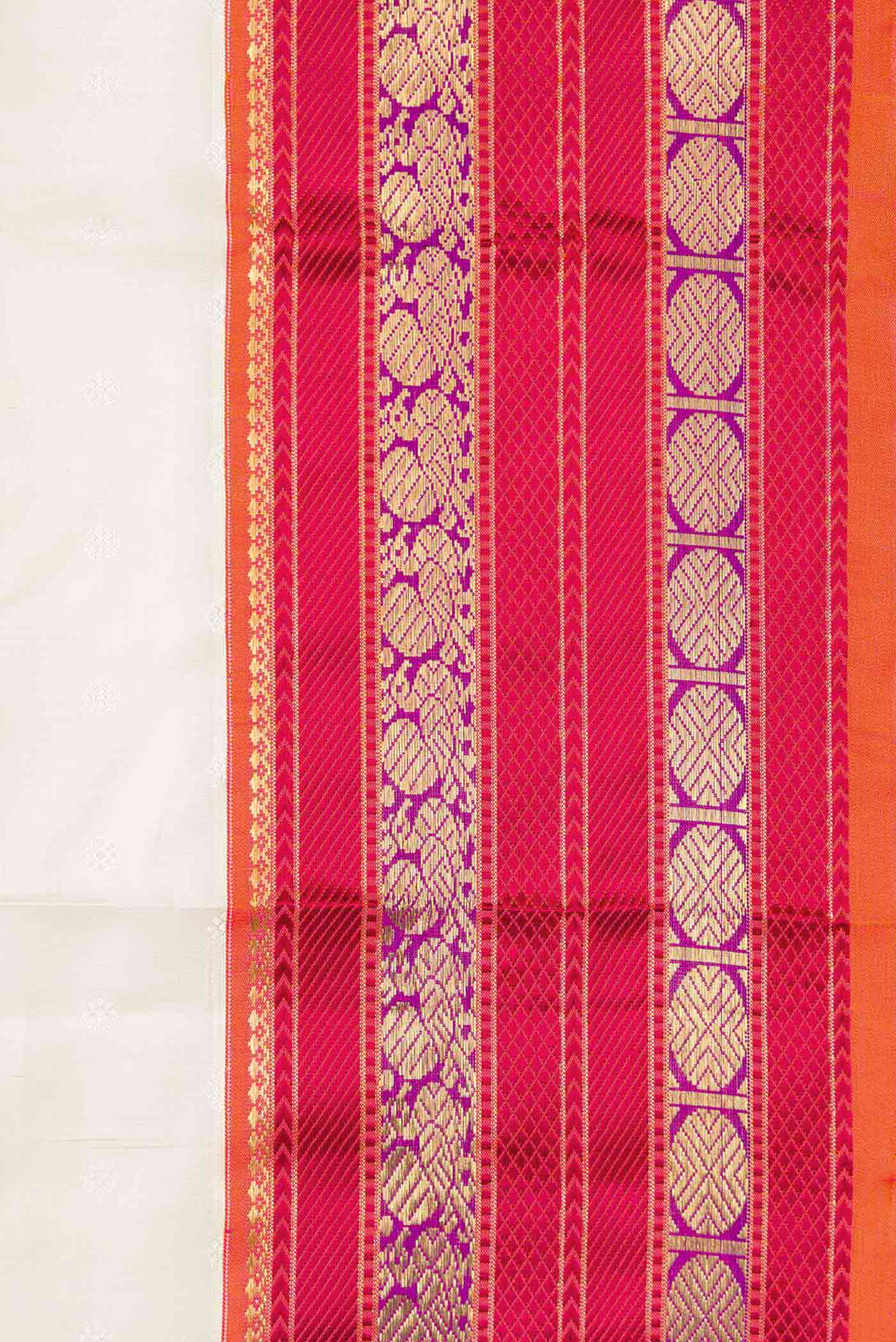 Pure Silk Pure Zari Off White Dual Tone Kanchipuram Saree - Image 3