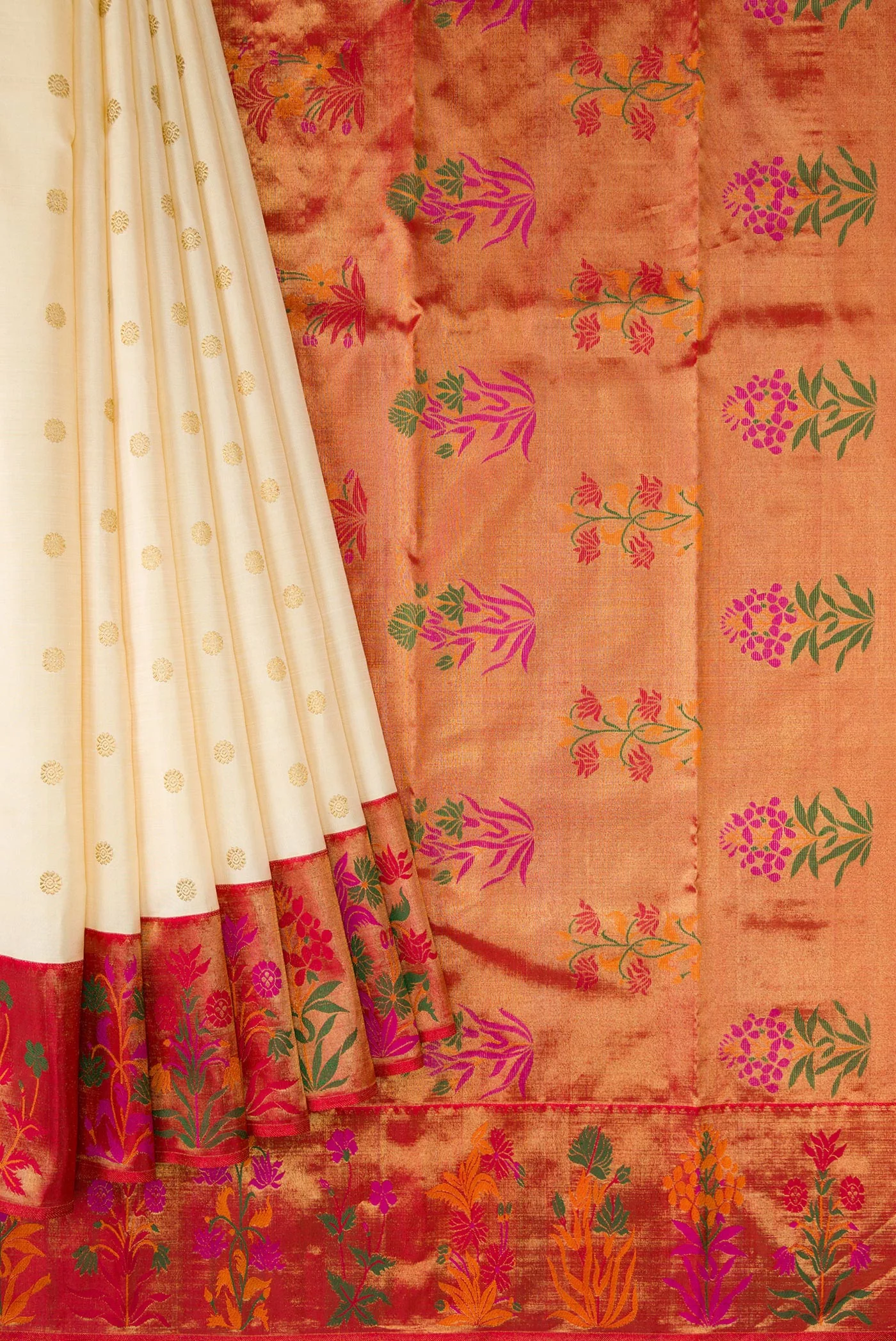 Pure Silk Pure Zari Off White Kanjivaram Saree - Image 4