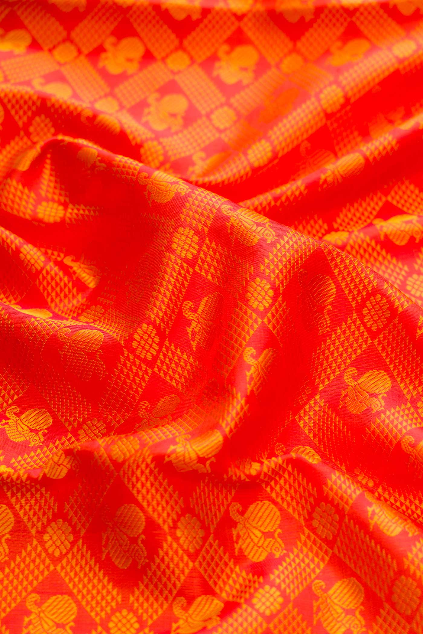 Pure Silk Pure Zari Orange Dual Tone Kanchipuram Saree - Image 2