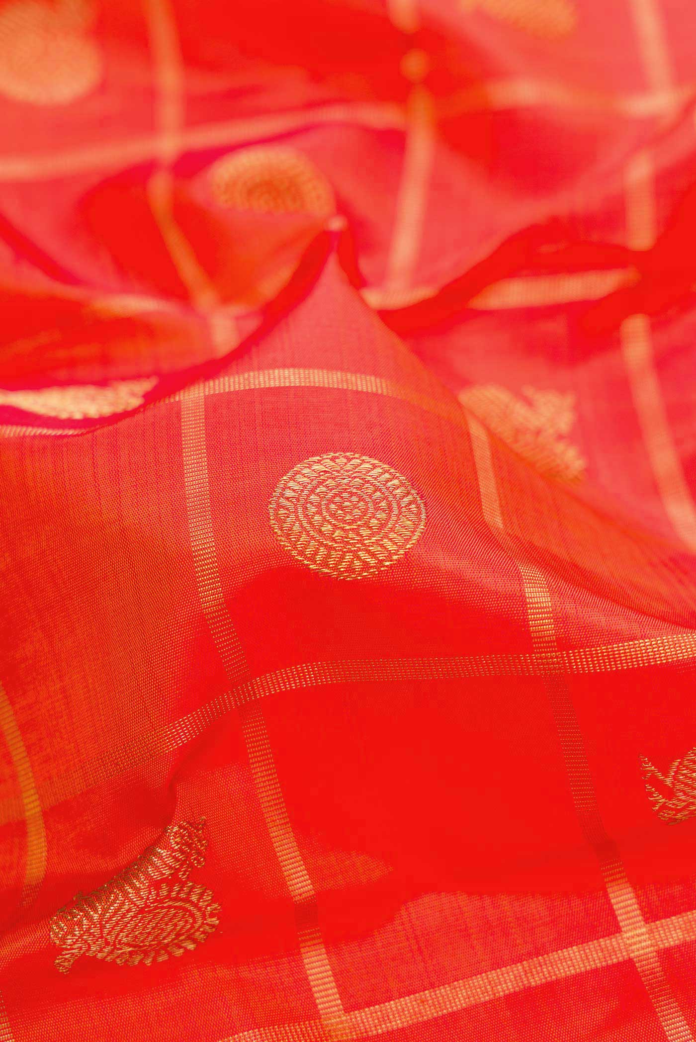 Pure Silk Pure Zari Orange Dual Tone Kanjivaram Saree - Image 2