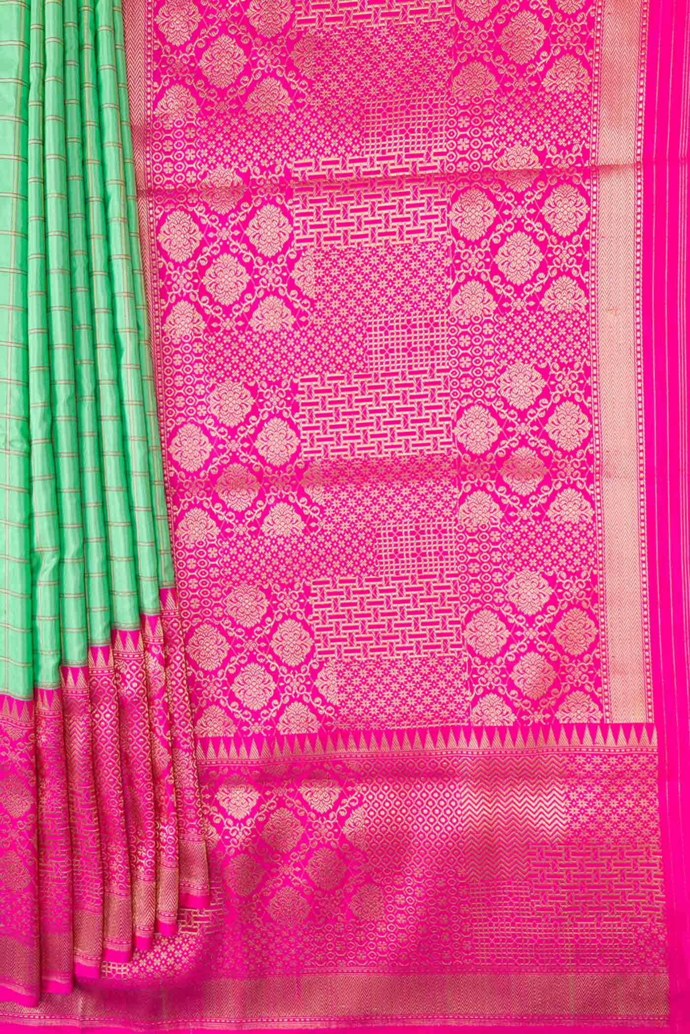 Pure Silk Pure Zari Parrot Green Dual Tone Banarasi Saree - Image 4