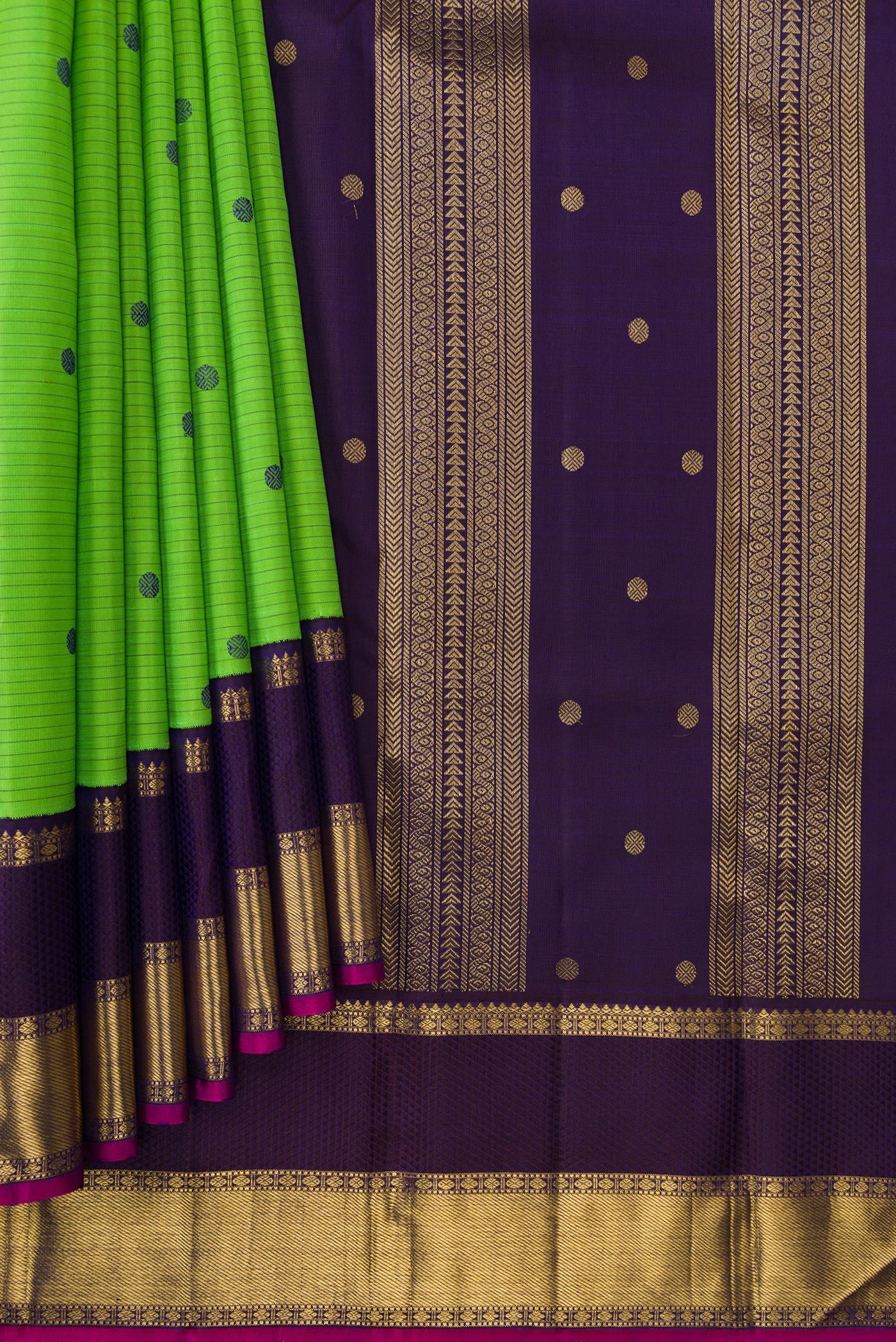 Pure Silk Pure Zari Parrot Green Kanjivaram Saree - Image 4