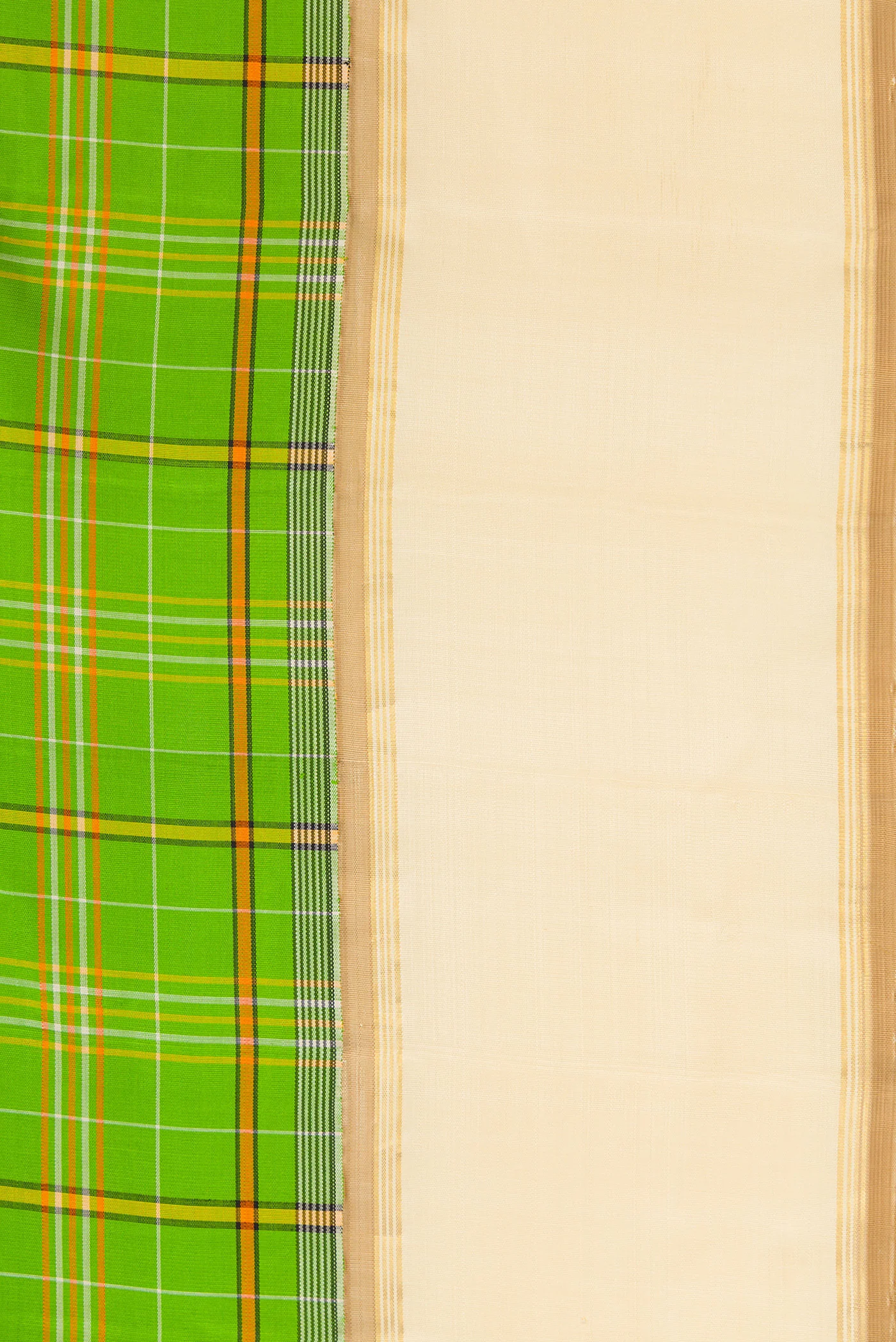 Pure Silk Pure Zari Green Kanjivaram Saree - Image 3