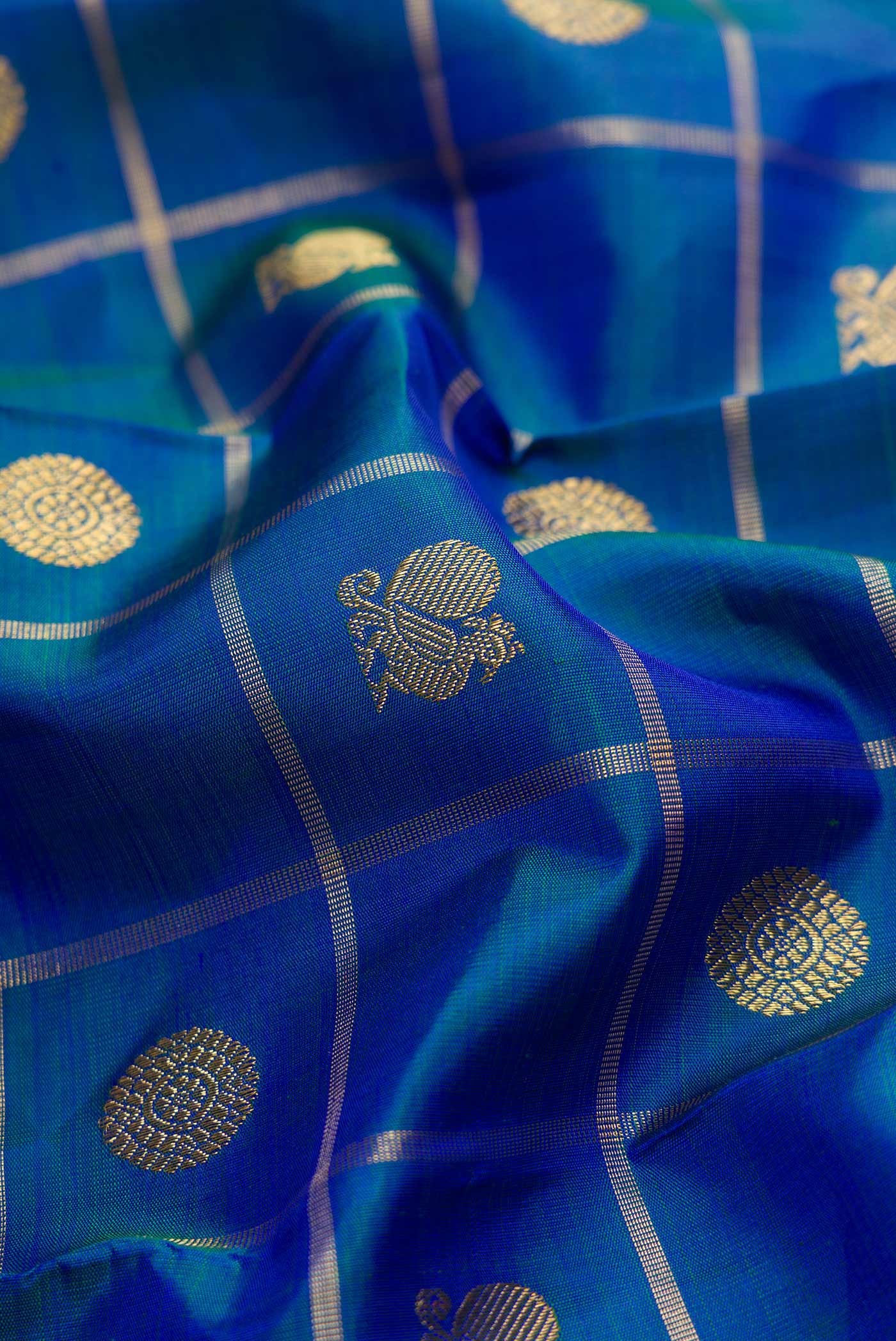 Pure Silk Pure Zari Peacock Blue Dual Tone Kanjivaram Saree - Image 2