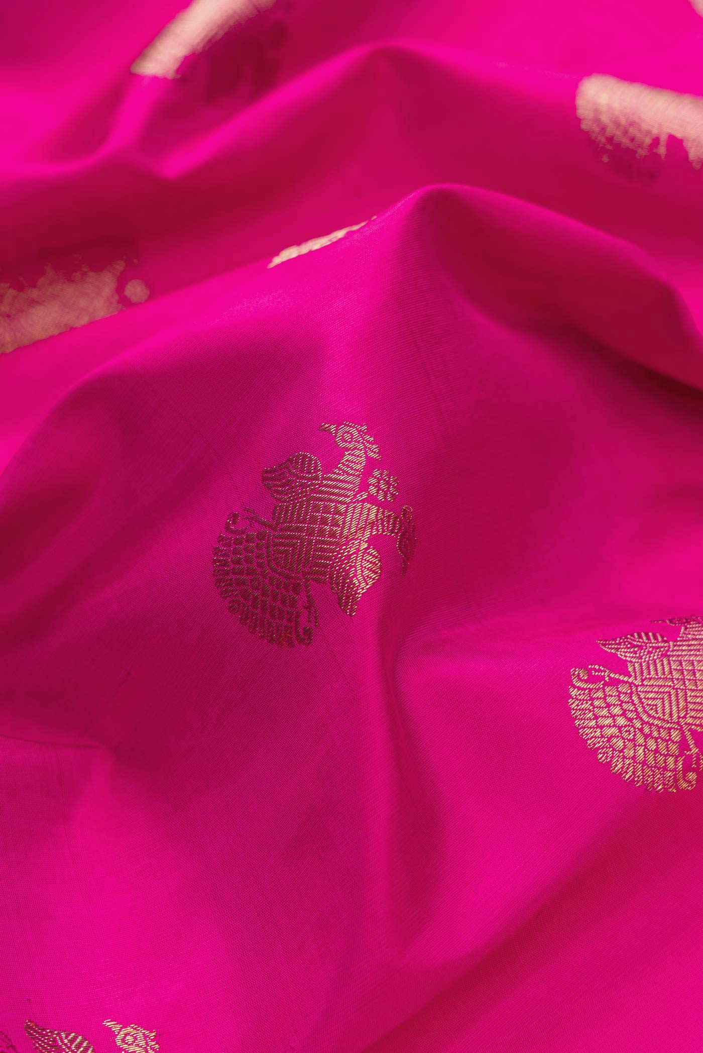 Pure Silk Pure Zari Pink Dual Tone Kanjivaram Saree - Image 2