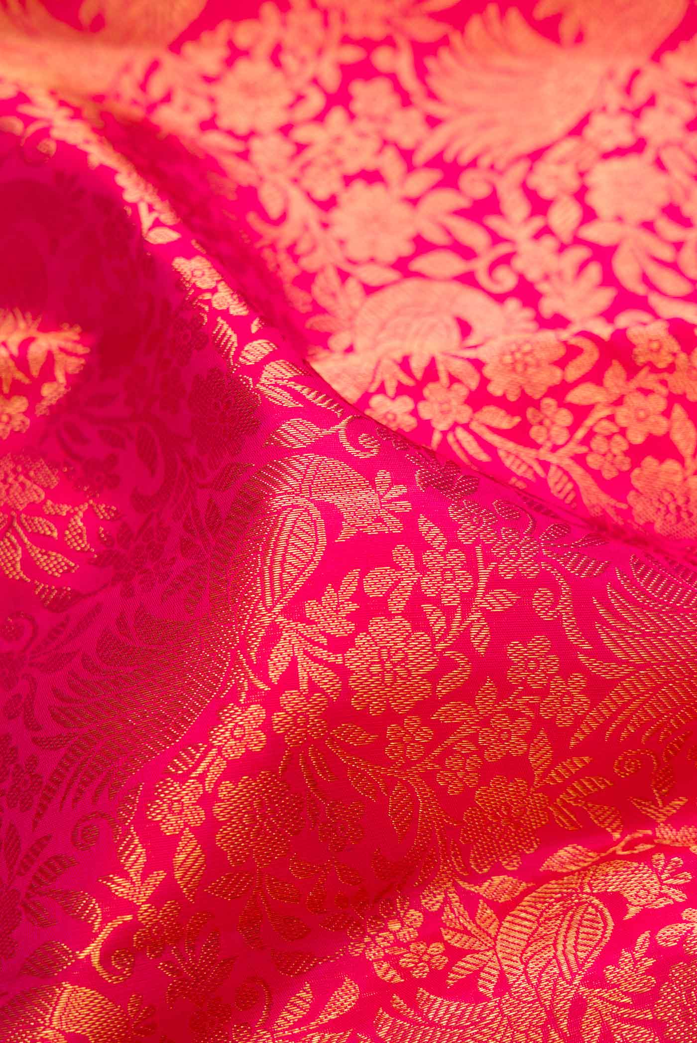 Pure Silk Pure Zari Pink Dual Tone Kanjivaram Saree - Image 2