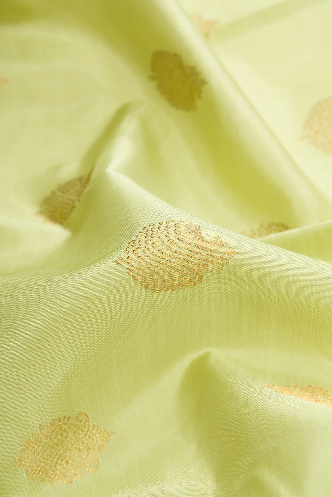 Pure Silk Pure Zari Pista Green Kanchipuram Saree - Image 2