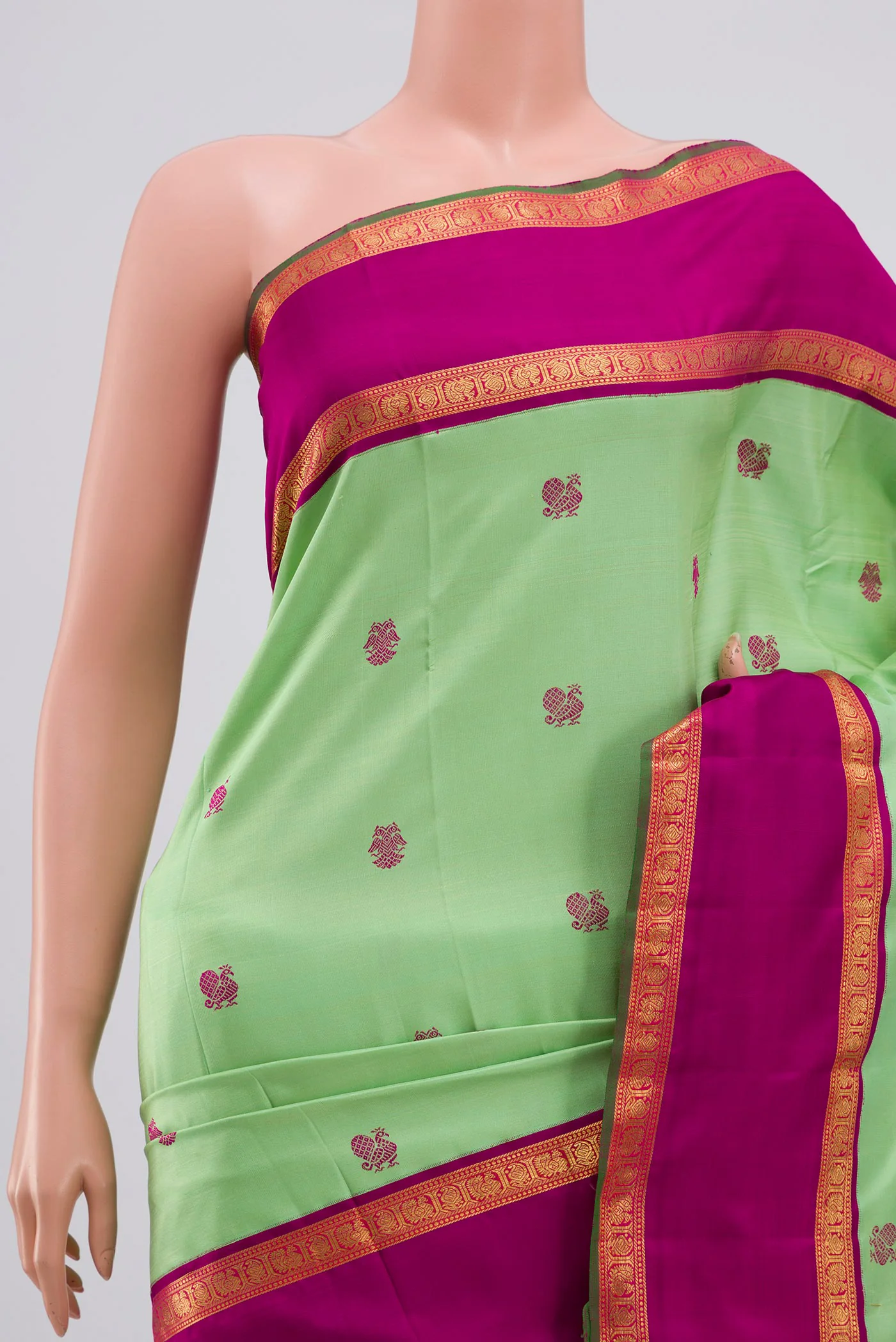 Pure Silk Pure Zari Pista Green Kanchipuram Saree - Image 2