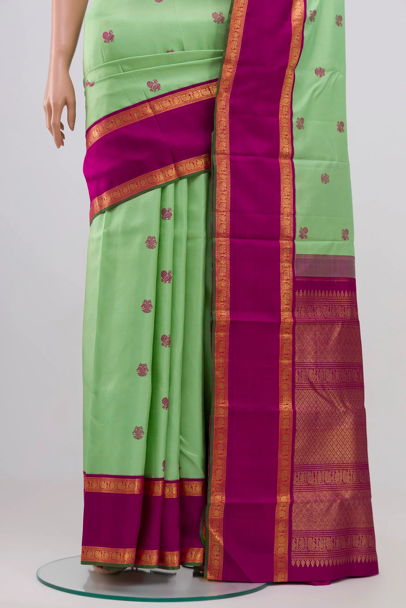 Pure Silk Pure Zari Pista Green Kanchipuram Saree - Image 3