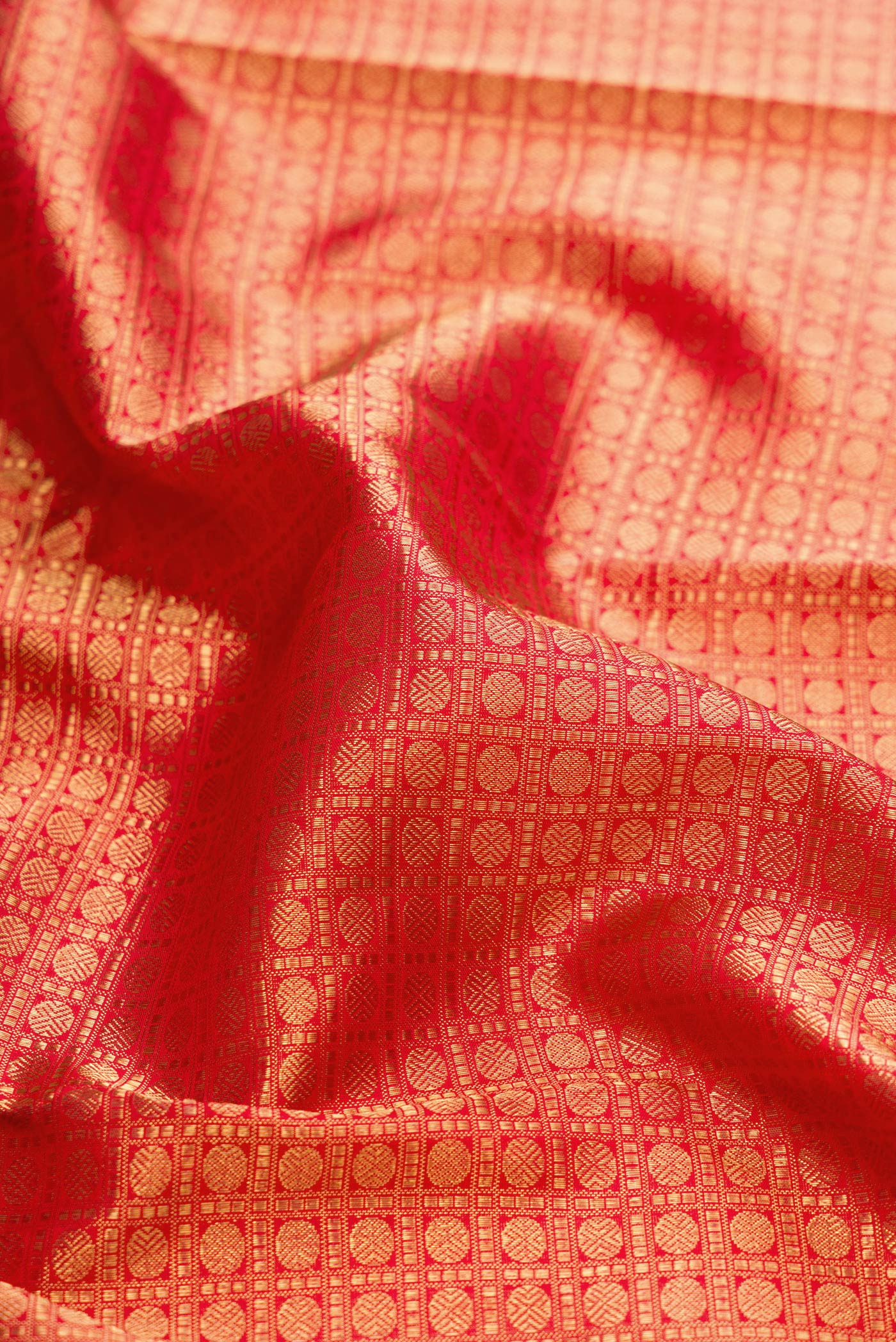 Pure Silk Pure Zari Red Kanjivaram Saree - Image 2