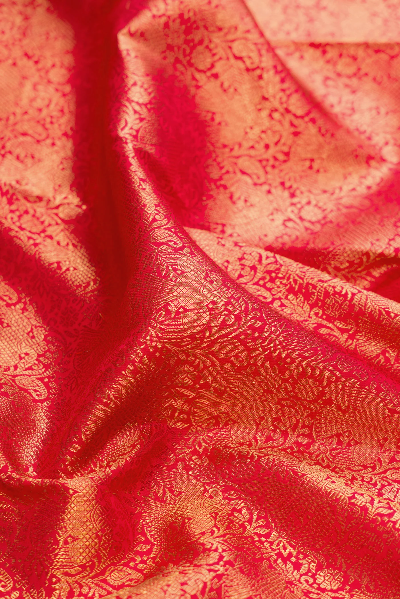 Pure Silk Pure Zari Red Kanjivaram Saree - Image 2