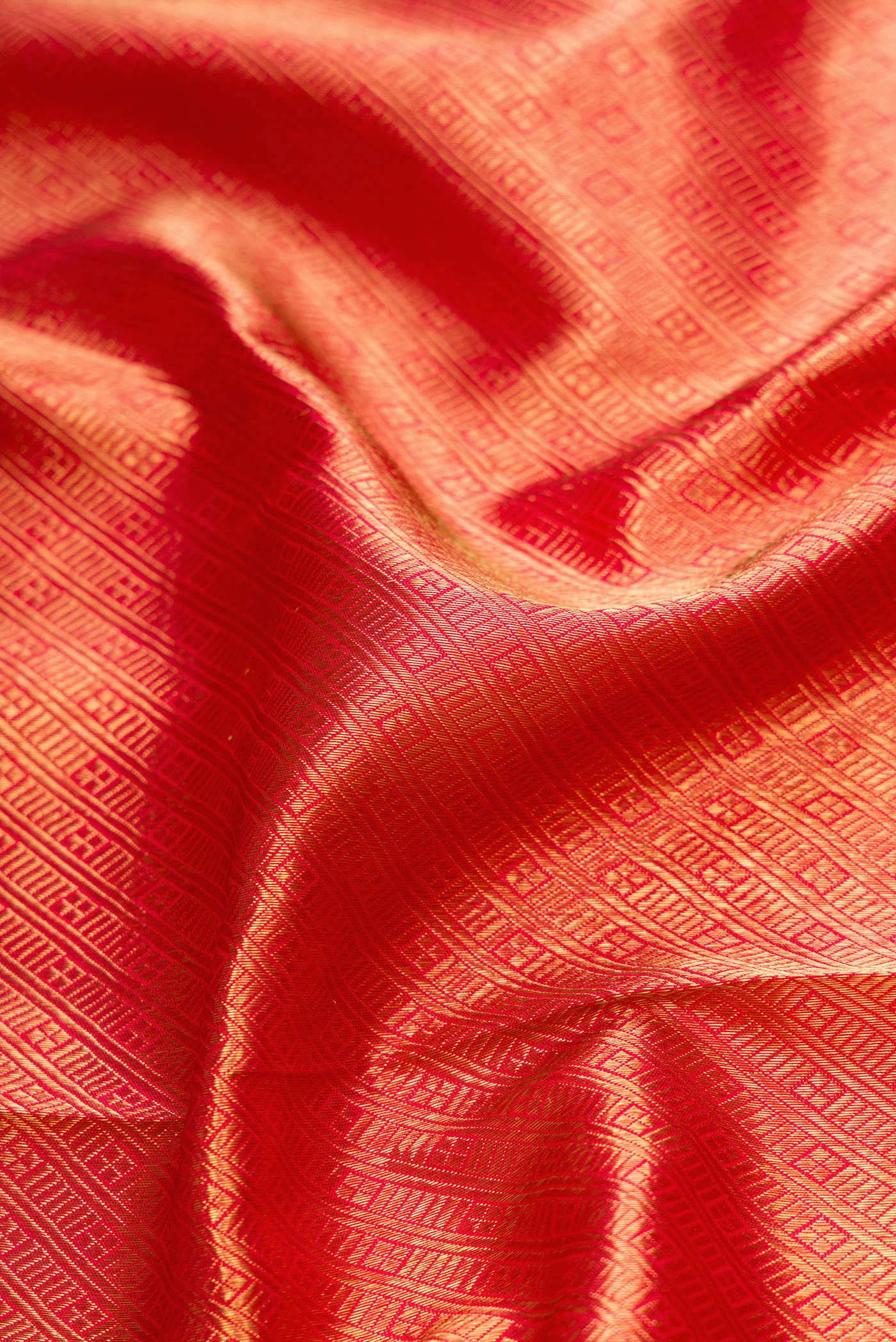 Pure Silk Pure Zari Red Kanjivaram Saree - Image 2