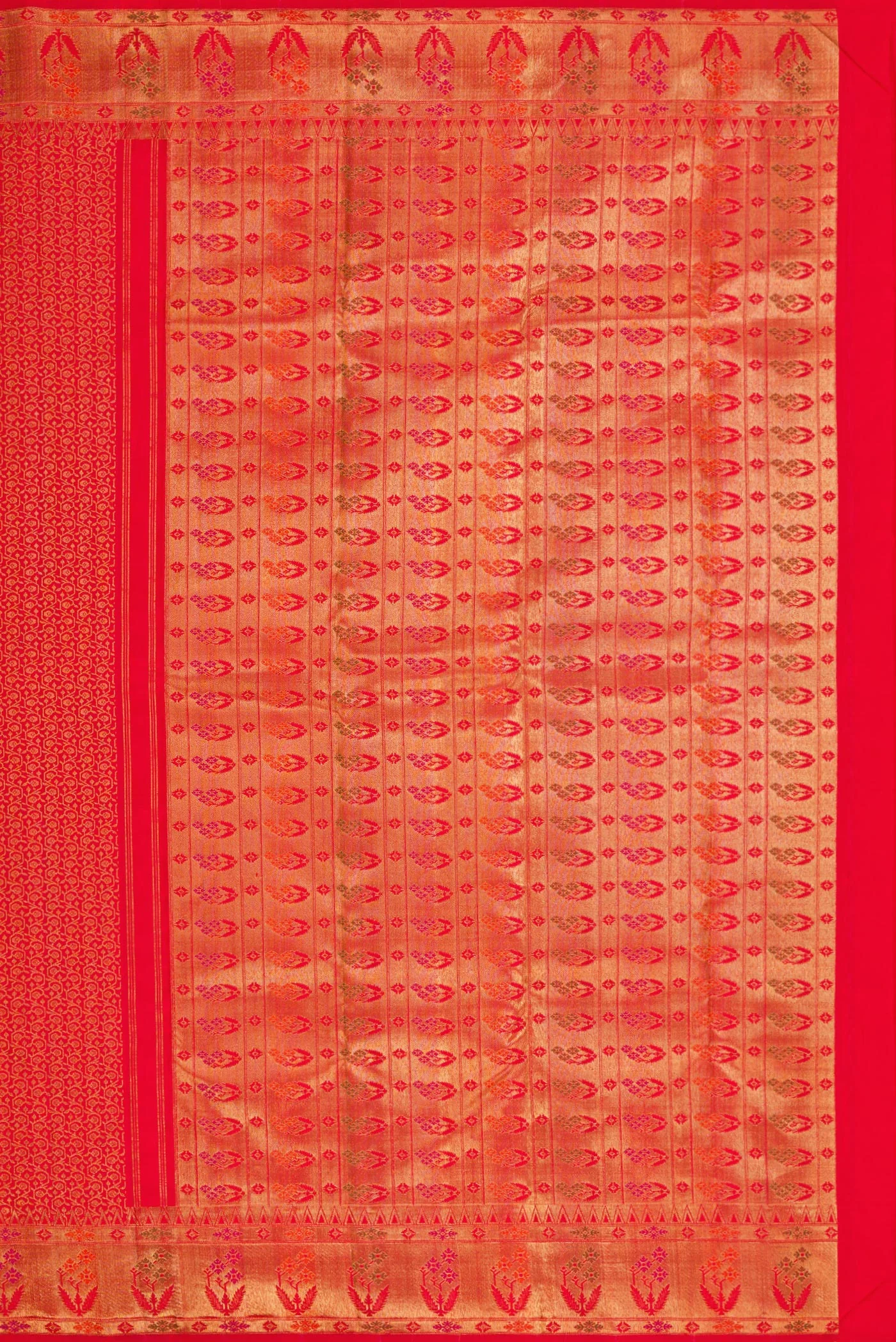 Pure Silk Pure Zari Red with Pink Color Kanjivaram Saree - Image 7