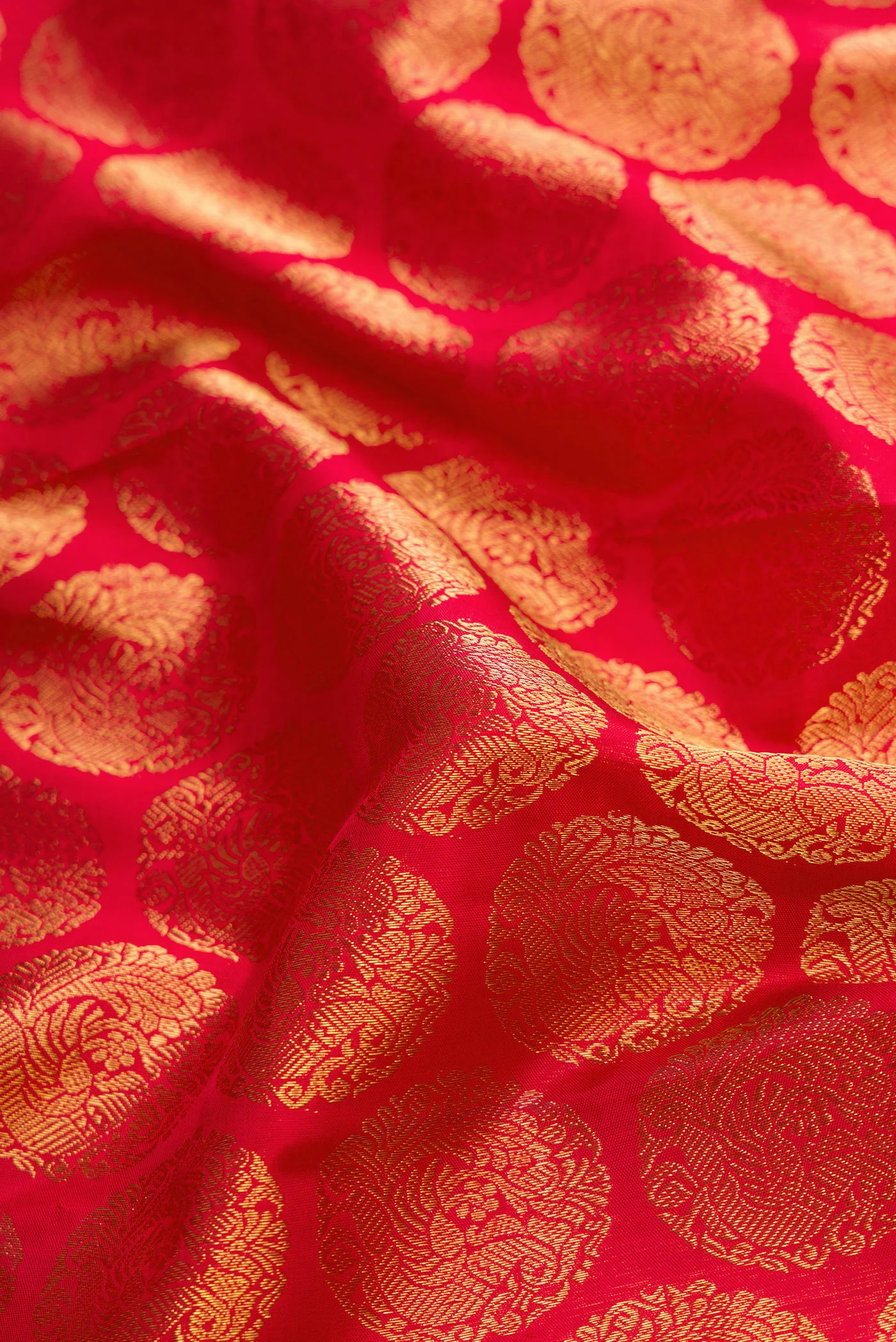 Pure Silk Pure Zari Red Kanjivaram Saree - Image 2