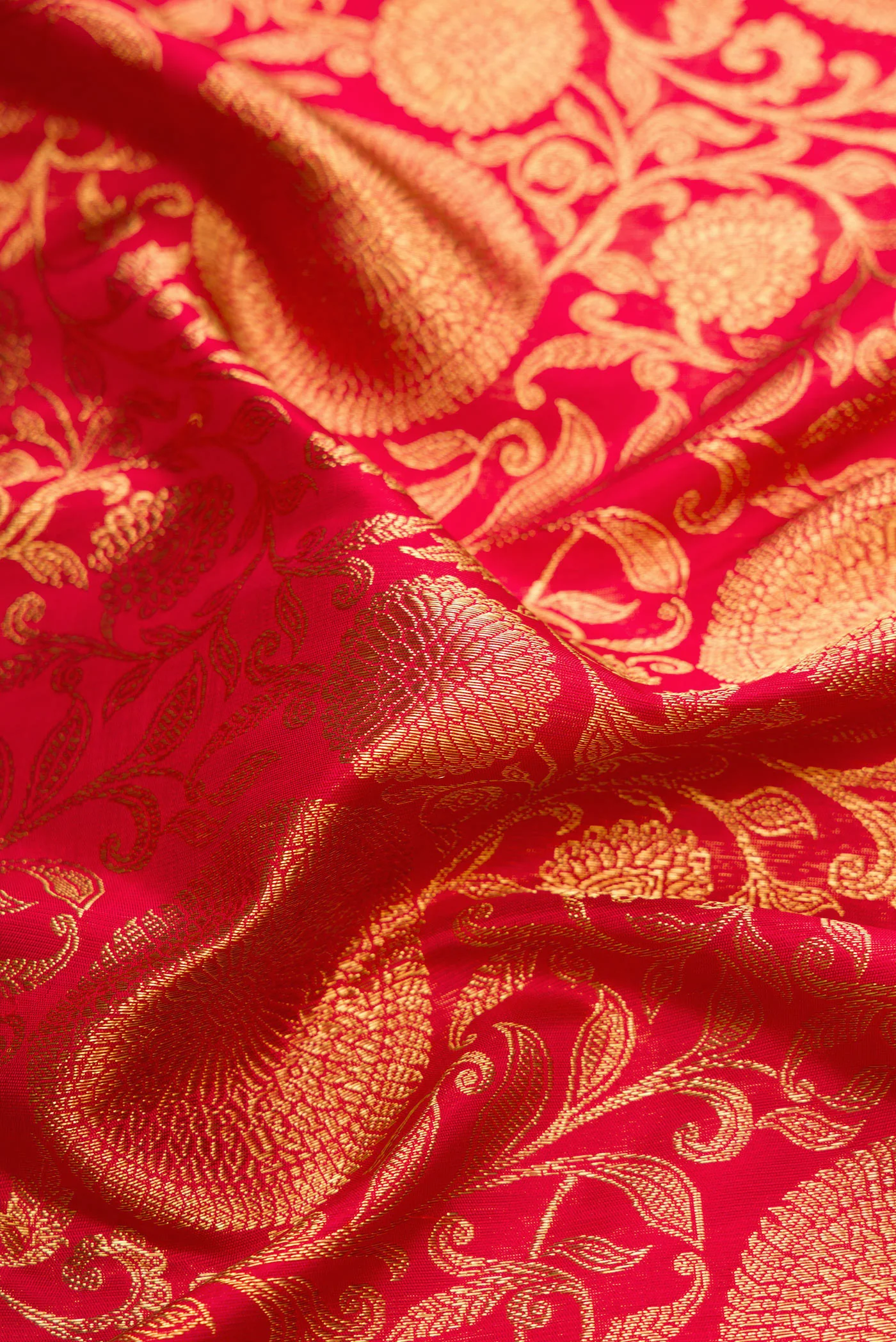 Pure Silk Pure Zari Red Kanjivaram Saree - Image 2