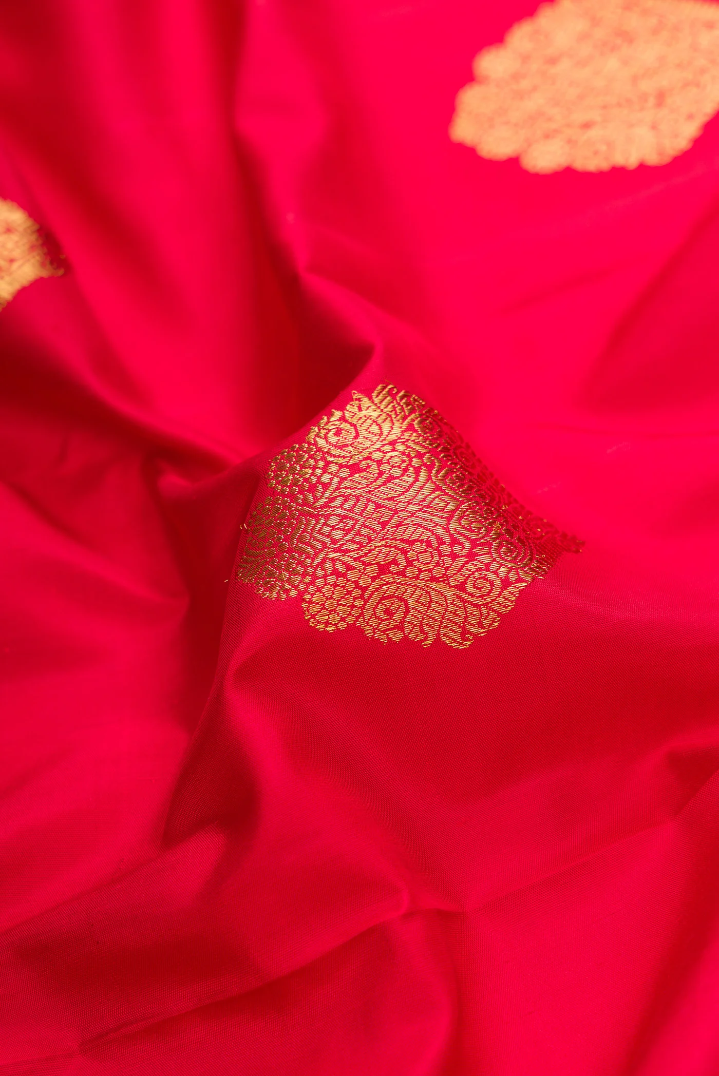 Pure Silk Pure Zari Red Kanjivaram Saree - Image 2