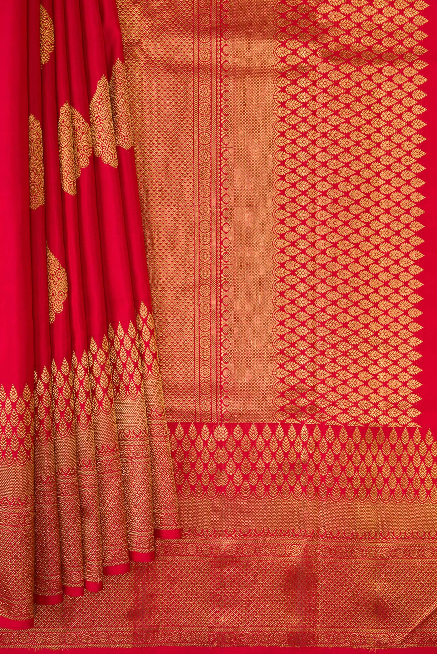 Pure Silk Pure Zari Red Kanjivaram Saree - Image 4