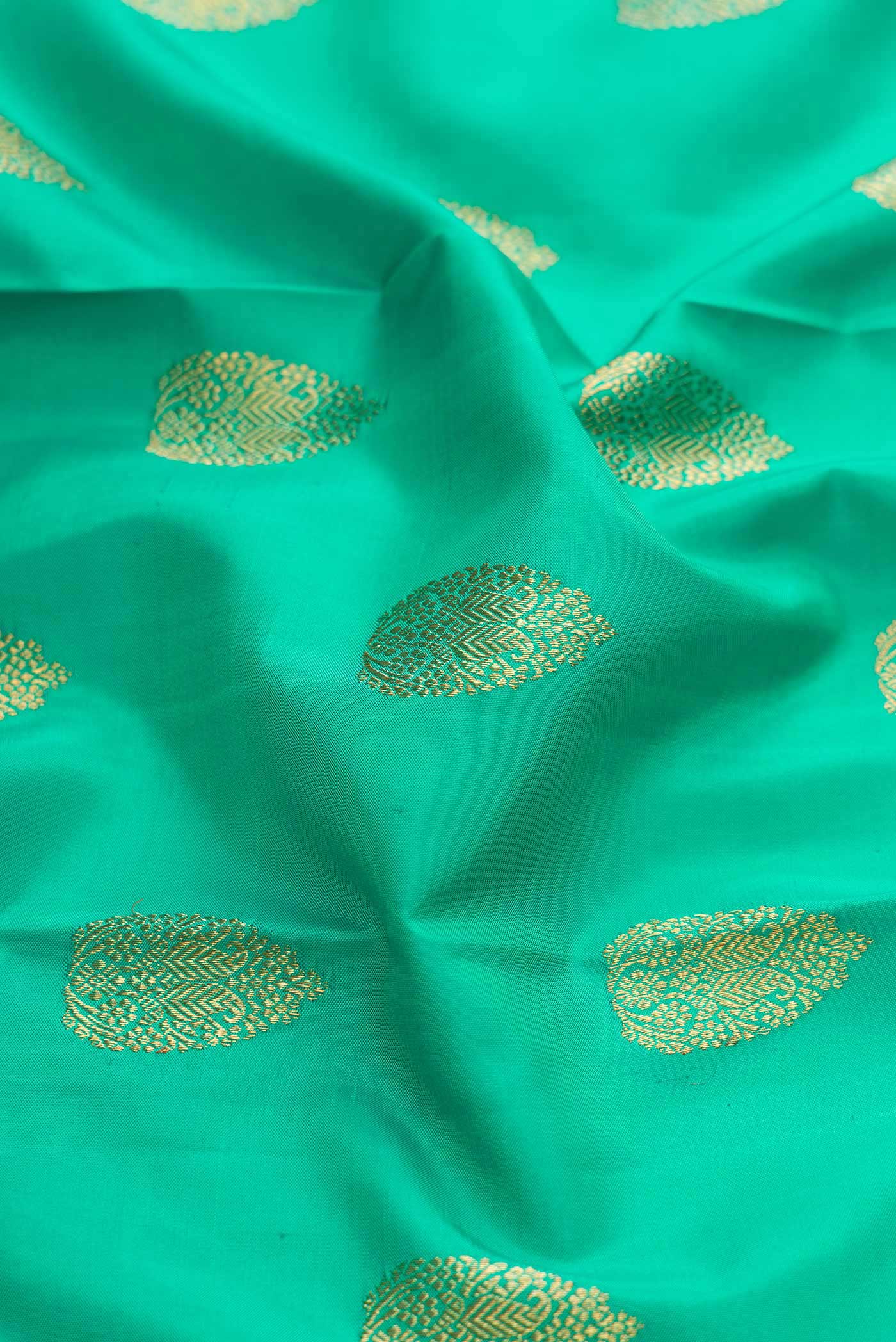 Pure Silk Pure Zari Sea Green Dual Tone Kanjivaram Saree - Image 2