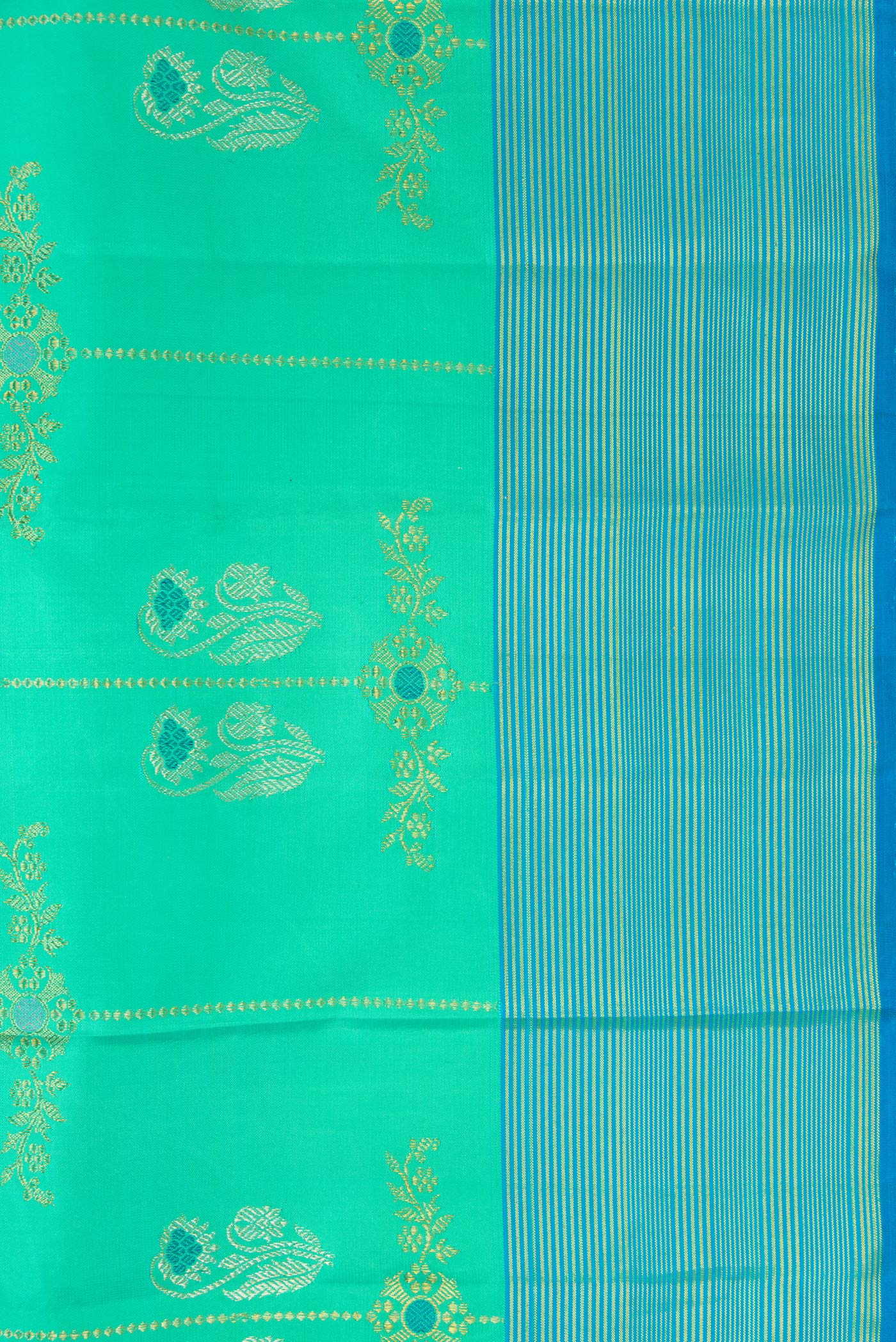 Pure Silk Pure Zari Sea Green Kanjivaram Saree - Image 3
