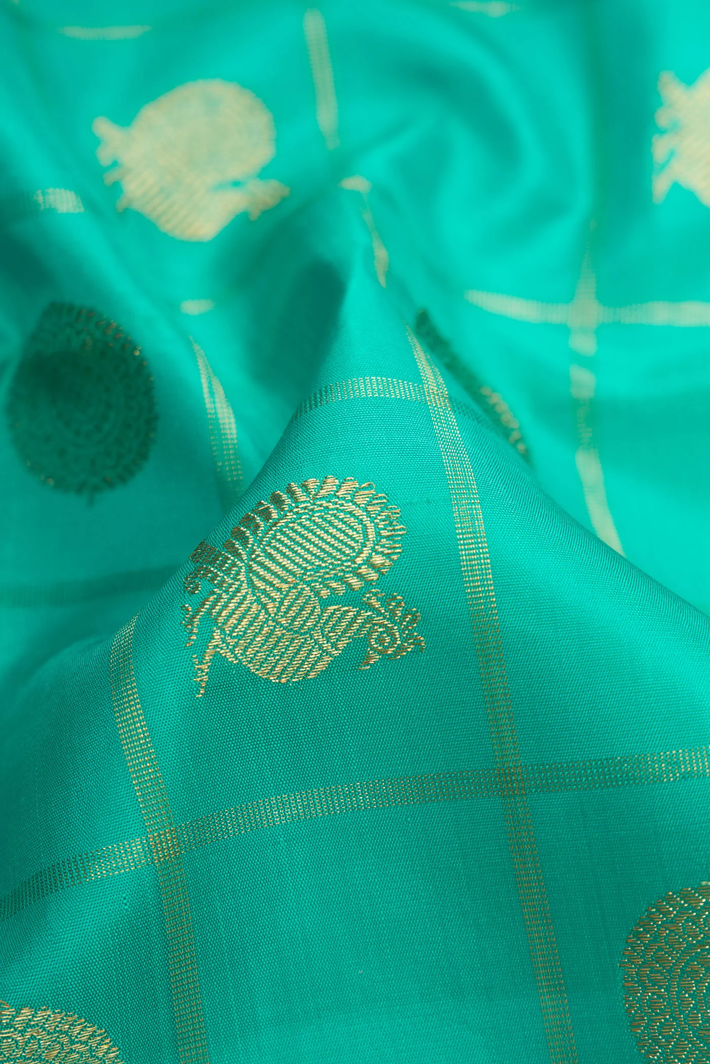 Pure Silk Pure Zari Sea Green Kanjivaram Saree - Image 2